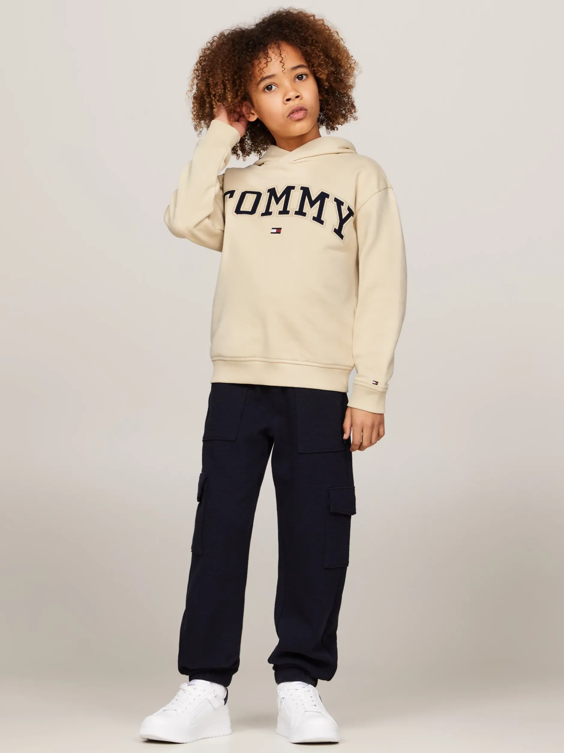 Bluzy Dresowe I Z Kapturem*Tommy Hilfiger Bluza Varsity Z Kapturem I Haftowanym Logo COUNTRY IVORY