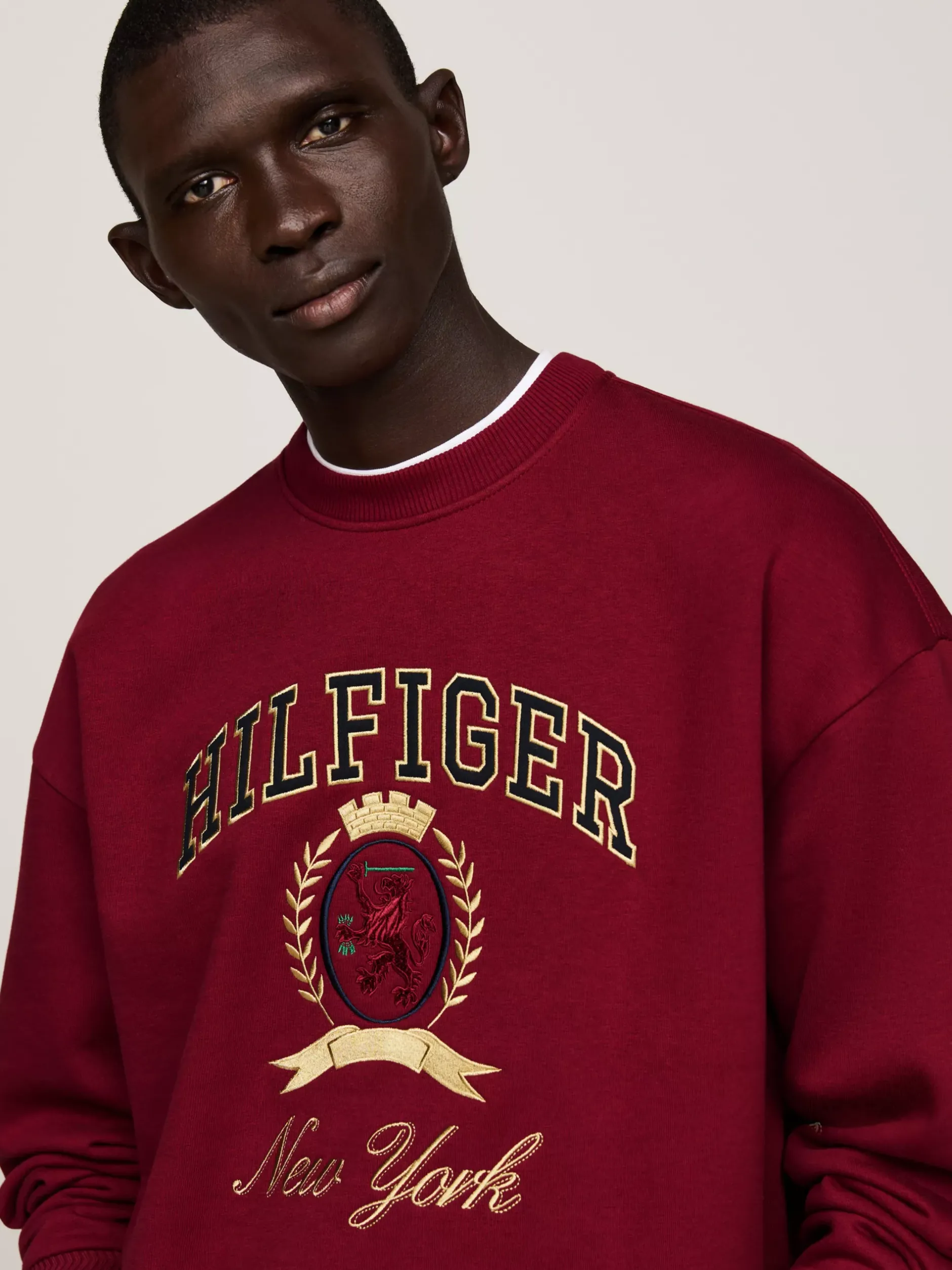 Bluzy Dresowe & Z Kapturem*Tommy Hilfiger Bluza Z Okrągłym Dekoltem I Emblematem ROUGE