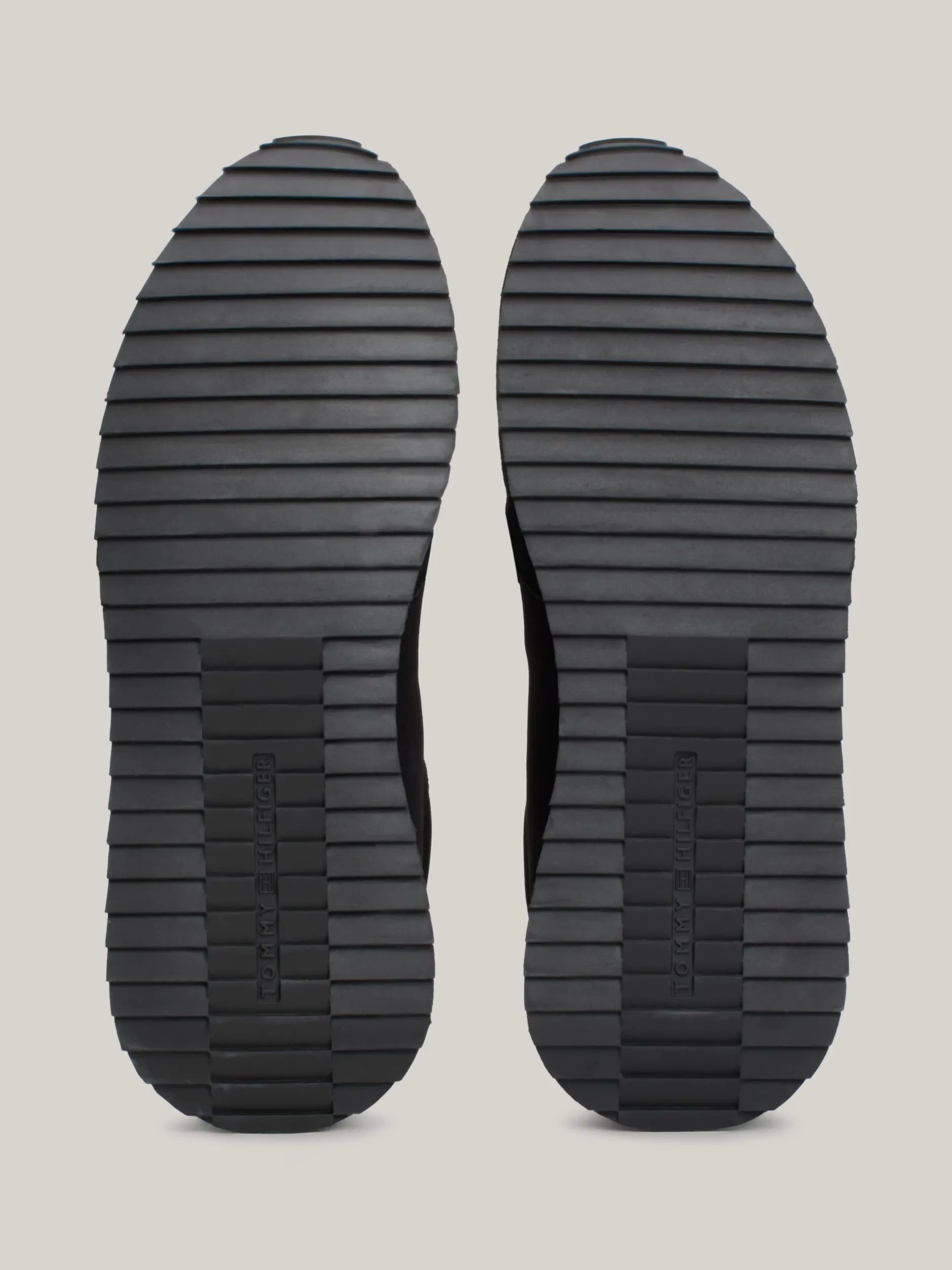 Sneakersy*Tommy Hilfiger Buty Do Biegania Z Ząbkowaną Podeszwą BLACK