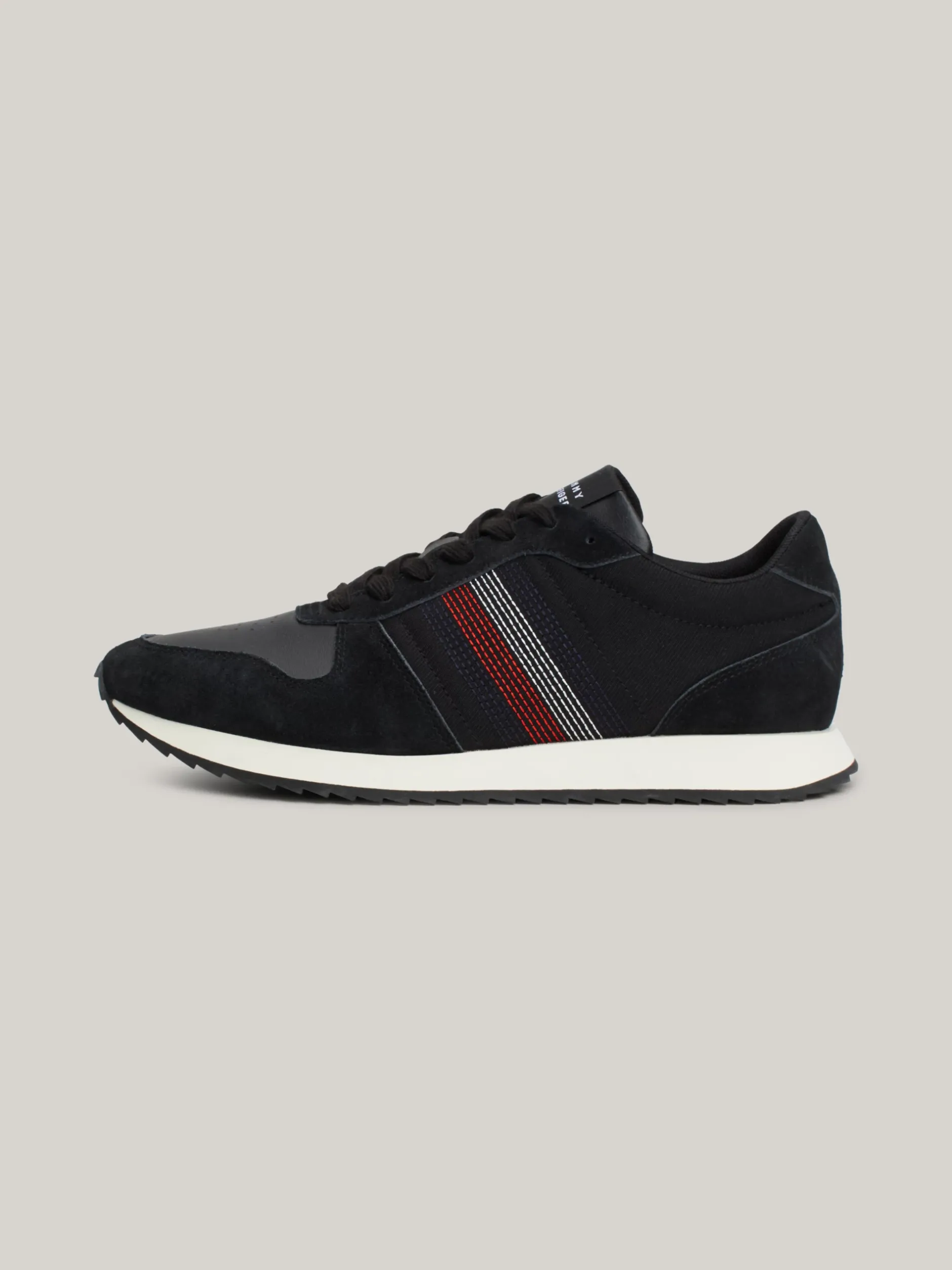 Sneakersy*Tommy Hilfiger Buty Do Biegania Z Ząbkowaną Podeszwą BLACK