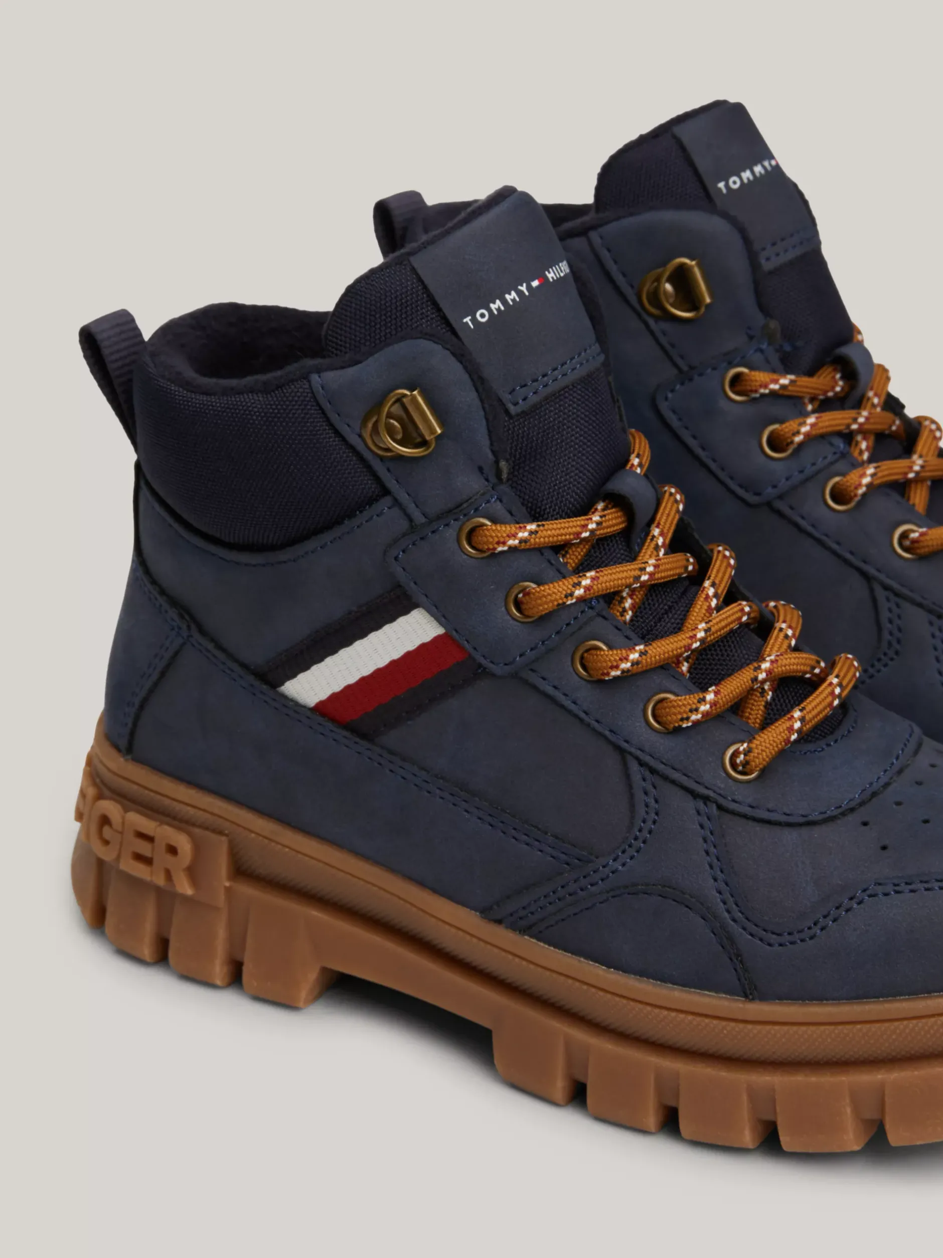 Obuwie I Akcesoria*Tommy Hilfiger Buty Do Kostki Na Podeszwie Z Protektorem BLUE