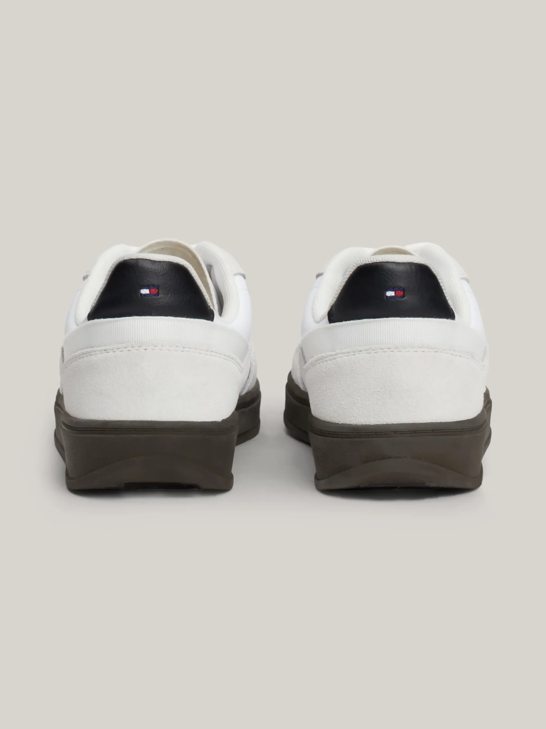 Sneakersy*Tommy Hilfiger Buty Sportowe Heritage Z Zamszu WHITE