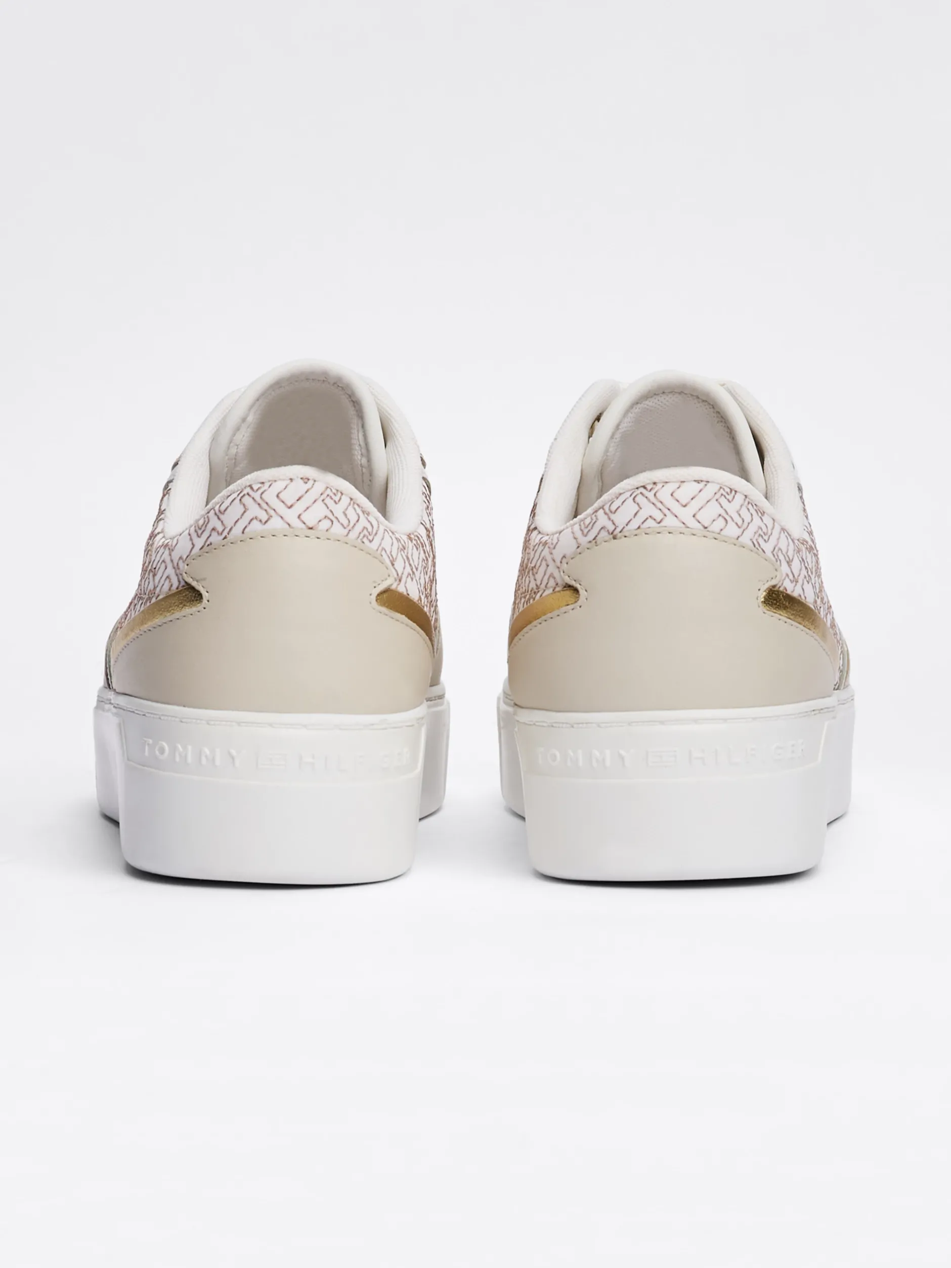 Sneakersy*Tommy Hilfiger Buty Sportowe Na Platformie Z Monogramem TH ECRU/WHITE