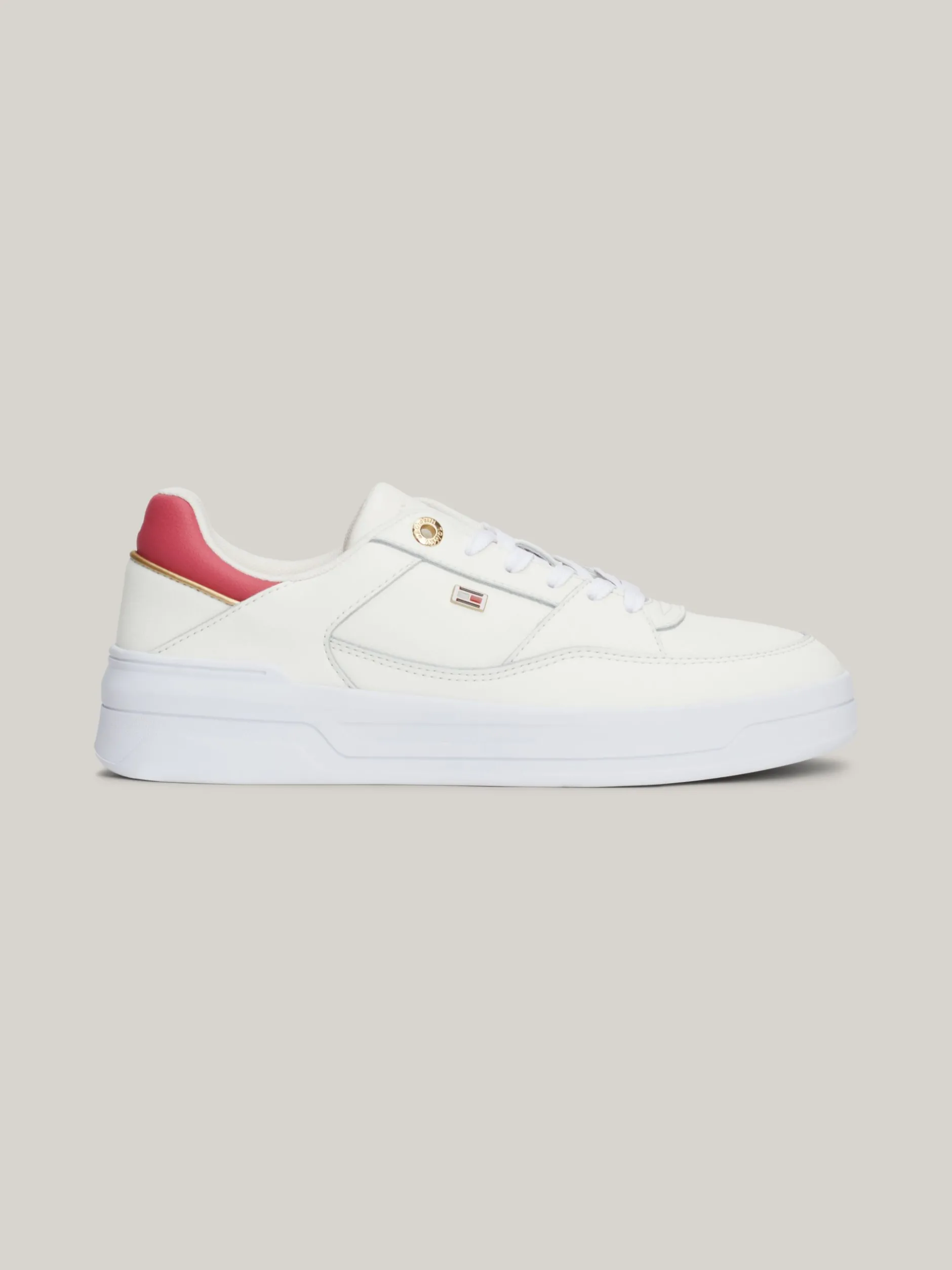 Sneakersy*Tommy Hilfiger Buty Sportowe Z Emaliowaną Flagą ANCIENT WHITE/HERITAGE PINK