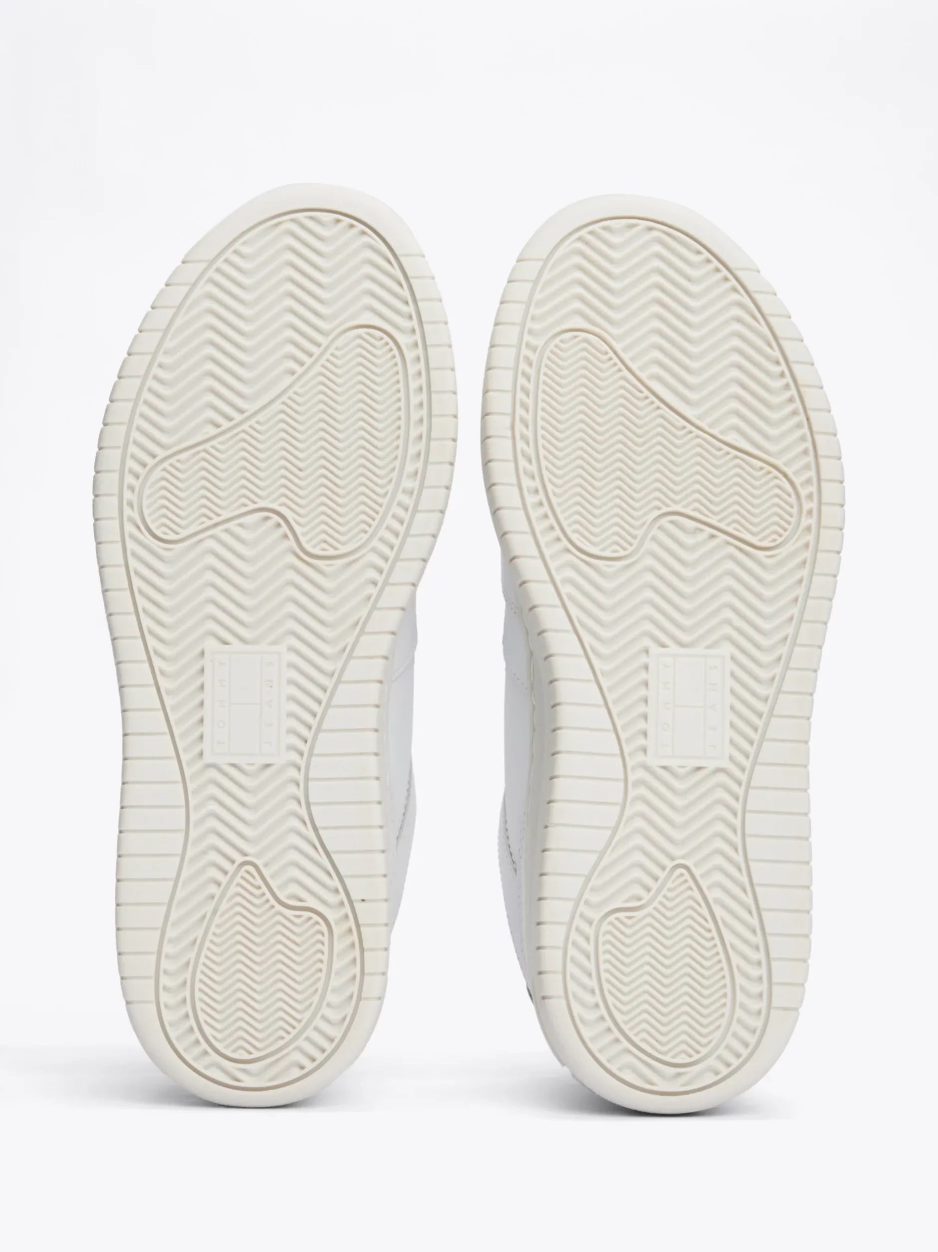 Sneakersy*Tommy Hilfiger Buty Sportowe Z Kolekcji Essential WHITE
