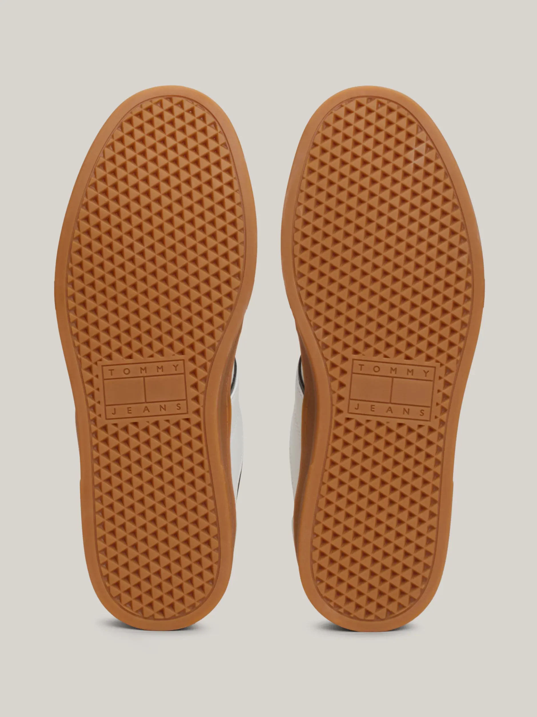 Sneakersy*Tommy Hilfiger Buty Sportowe Ze Skóry Greenwich Z Logo WARM STONE