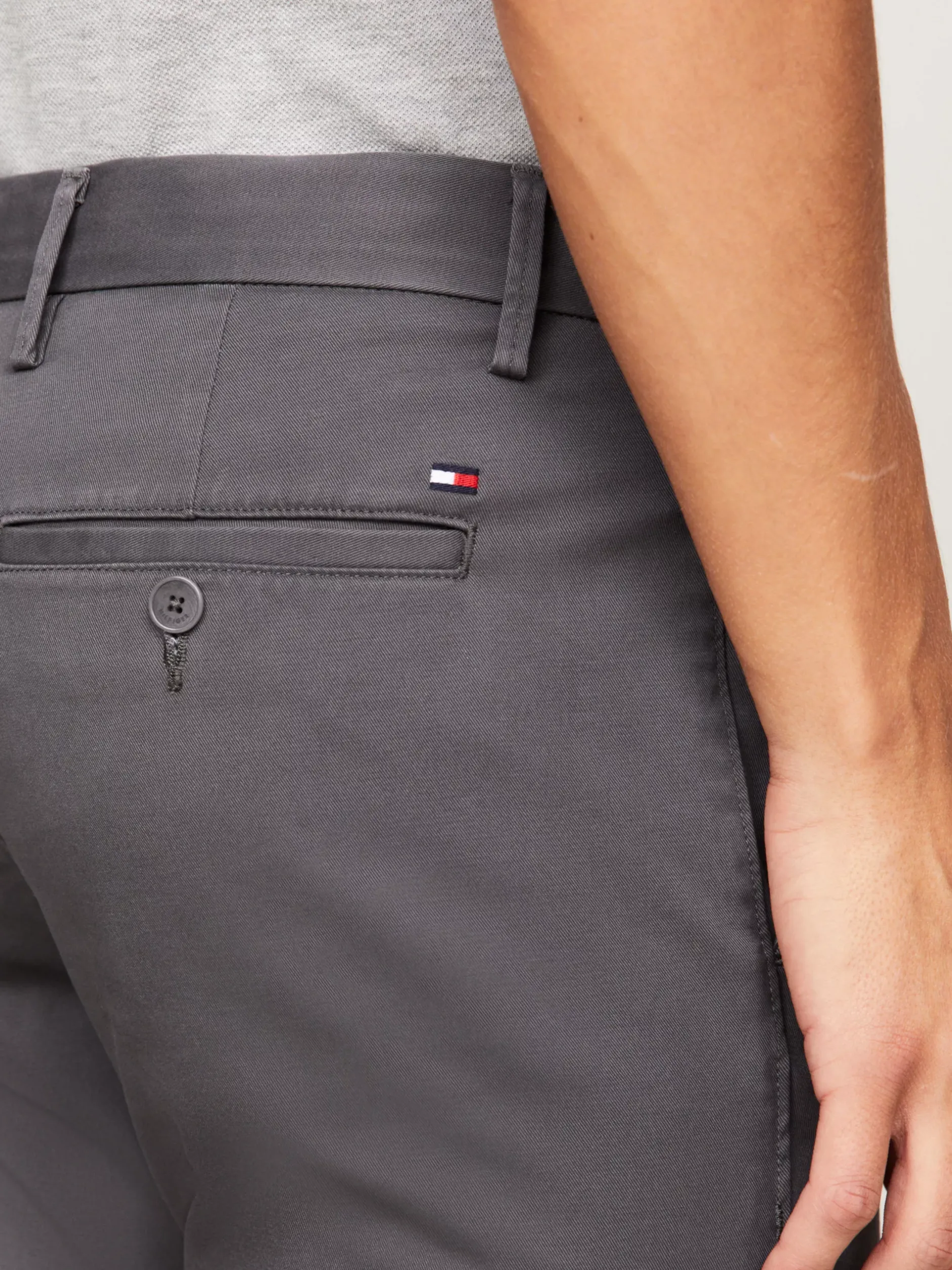 Spodnie*Tommy Hilfiger Chinosy Bleecker Z Bawełny Ze Stretchem DARK ASH