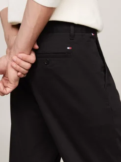 Spodnie*Tommy Hilfiger Chinosy Harlem Ze Zwężanymi Nogawkami BLACK