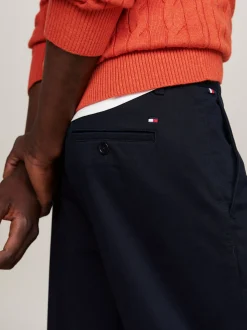 Spodnie*Tommy Hilfiger Chinosy Harlem Ze Zwężanymi Nogawkami DESERT SKY