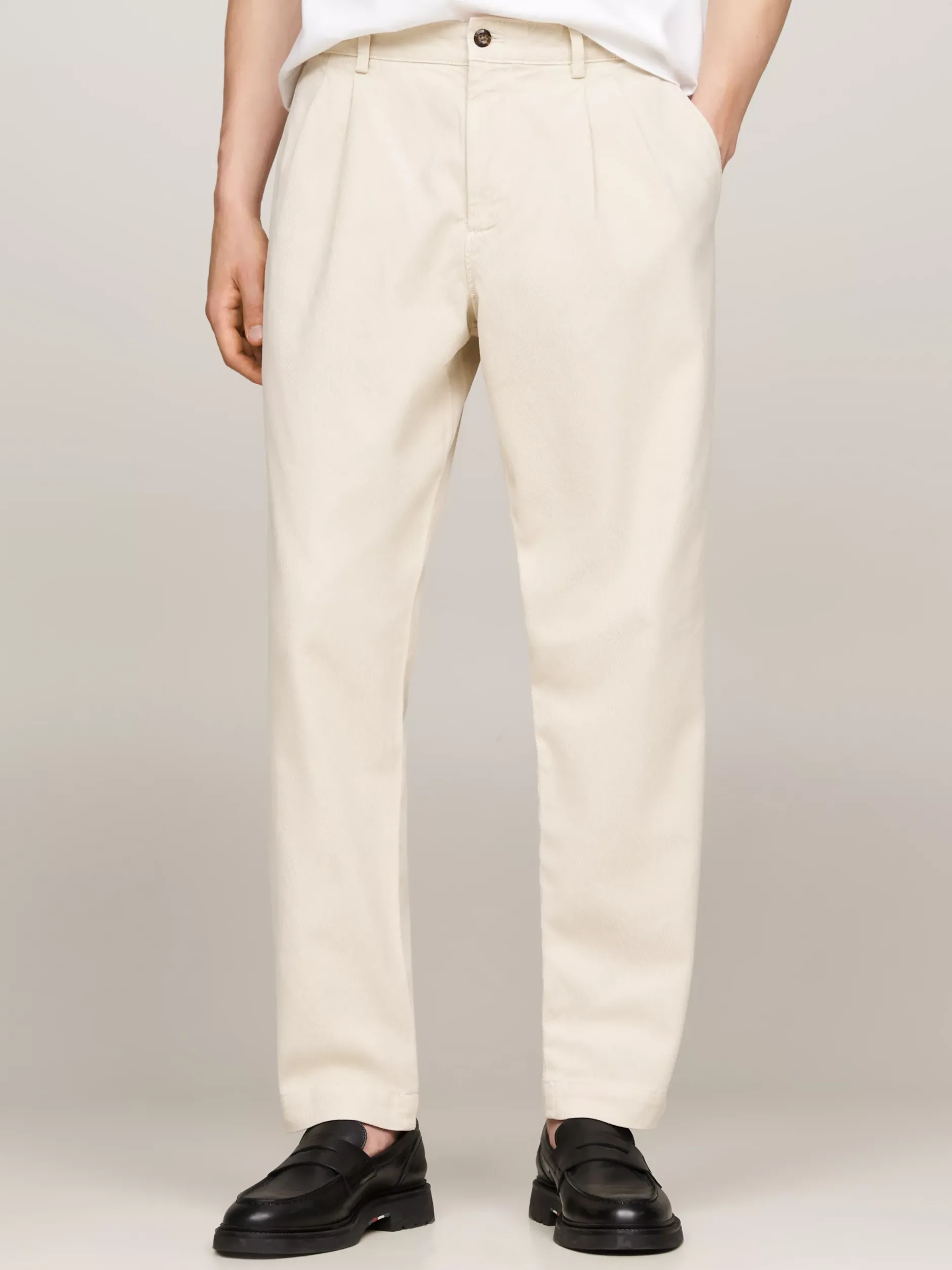 Spodnie*Tommy Hilfiger Chinosy Z Zaszewkami Farbowane Po Uszyciu CLASSIC BEIGE