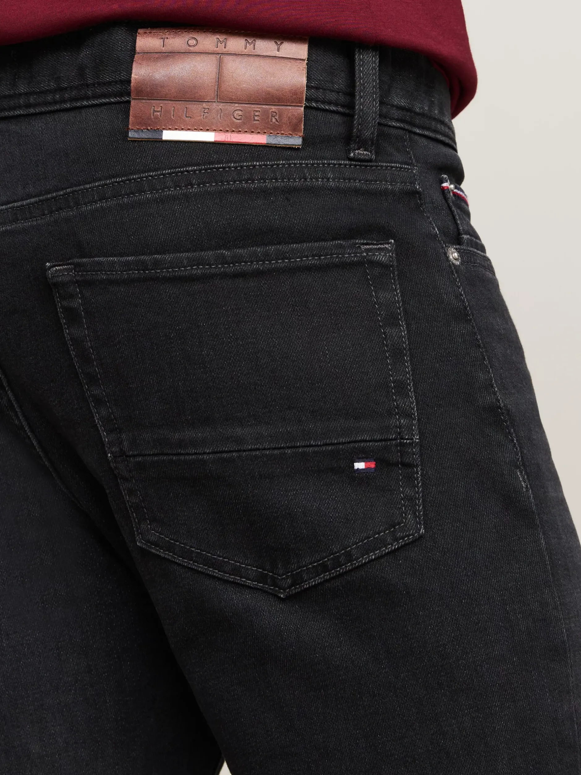 Jeansy*Tommy Hilfiger Czarne Jeansy Bleecker TH Flex O Wąskim Kroju CROW BLACK