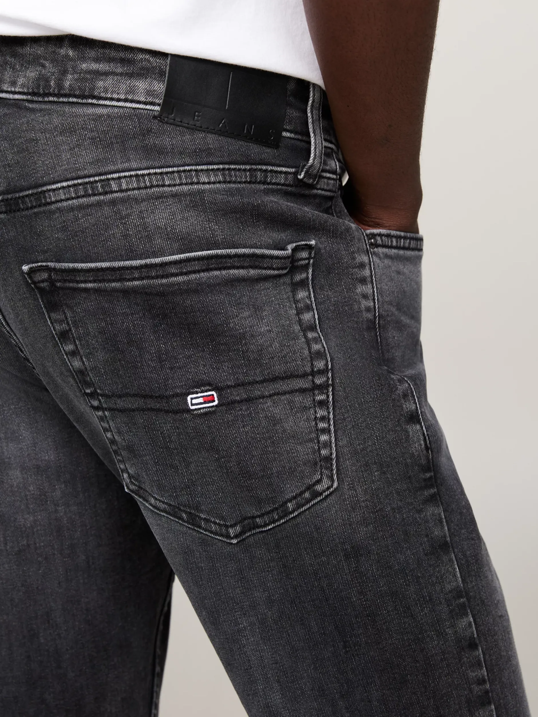 Jeansy*Tommy Hilfiger Czarne Jeansy Scanton O Wąskim Kroju DENIM BLACK