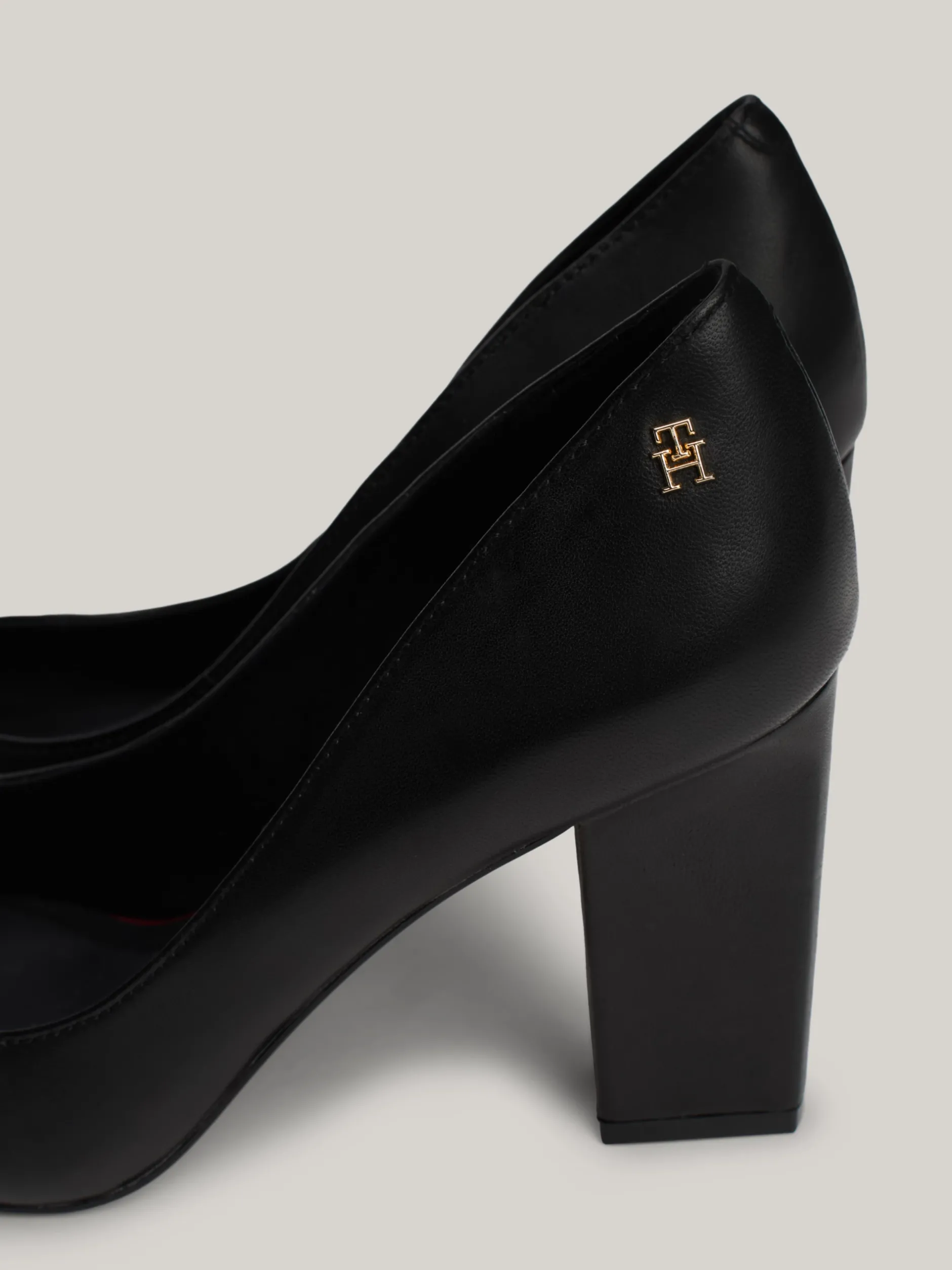 Czółenka*Tommy Hilfiger Czółenka Na Obcasie Z Noskami W Szpic BLACK