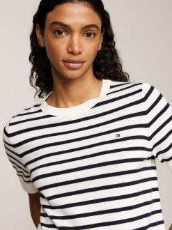 Swetry Z Okrągłym Dekoltem|Swetry*Tommy Hilfiger Dżersejowy Sweter Z Krótkim Rękawem I Flagą IVORY PETAL/ DESERT SKY STP