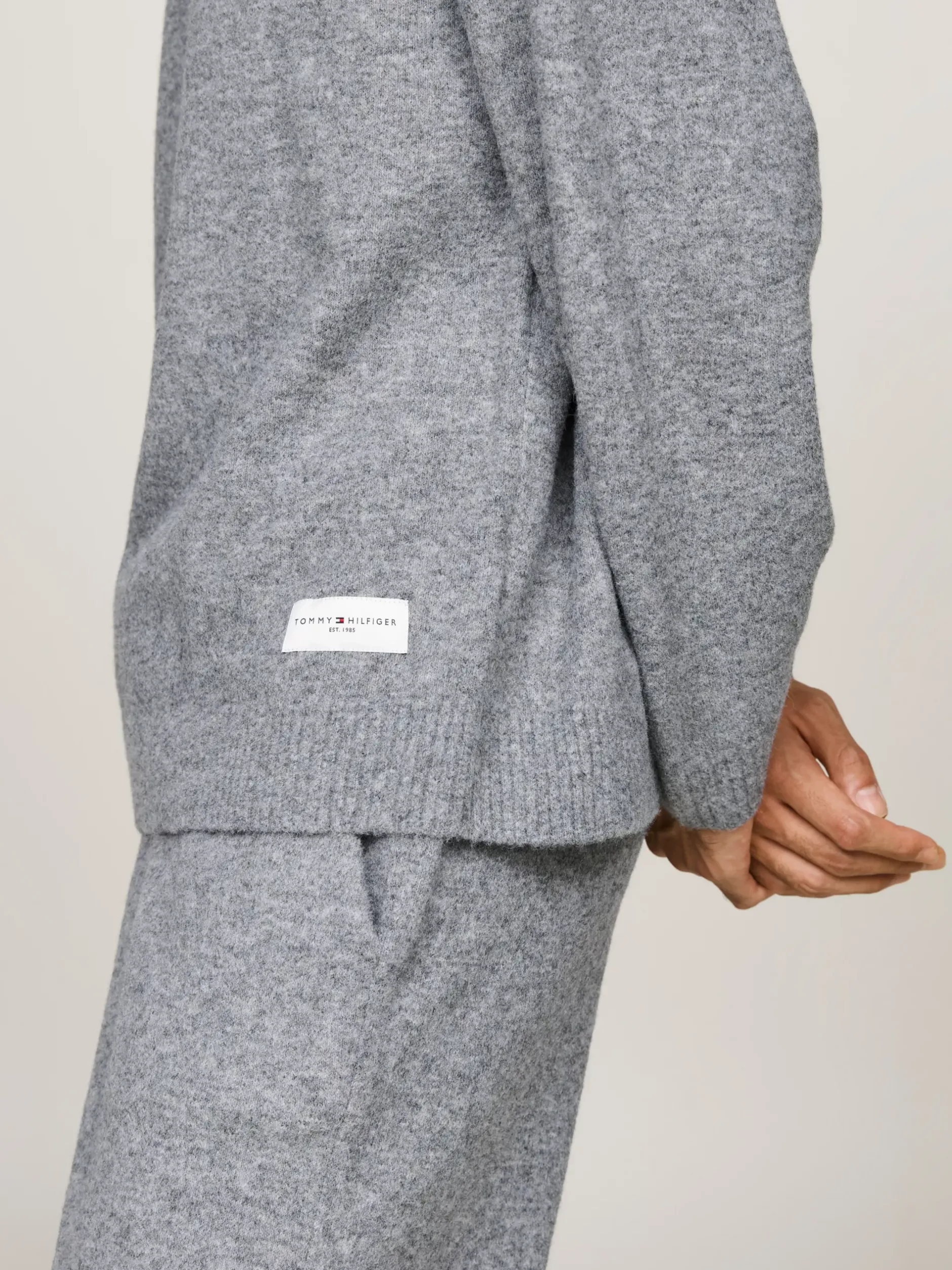 Stroje Domowe*Tommy Hilfiger Domowy Sweter TH Established Z Wełną MID GREY HT