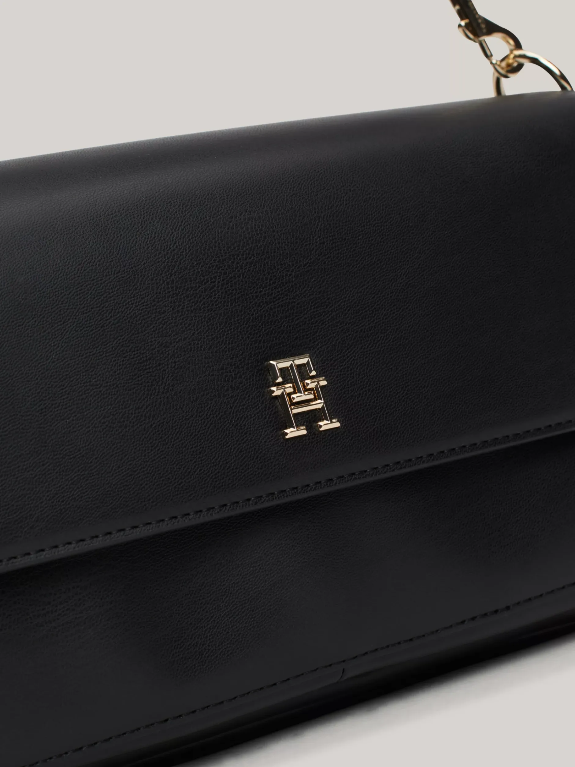 Torebki Na Pasku*Tommy Hilfiger Duża Torebka TH Soft Na Ramię BLACK