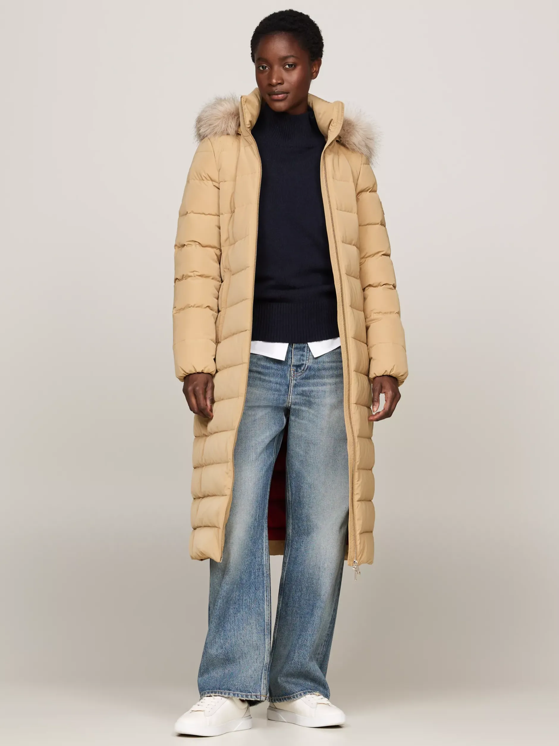 Kurtki & Płaszcze*Tommy Hilfiger Długi Puchowy Płaszcz Z Kapturem CLASSIC KHAKI