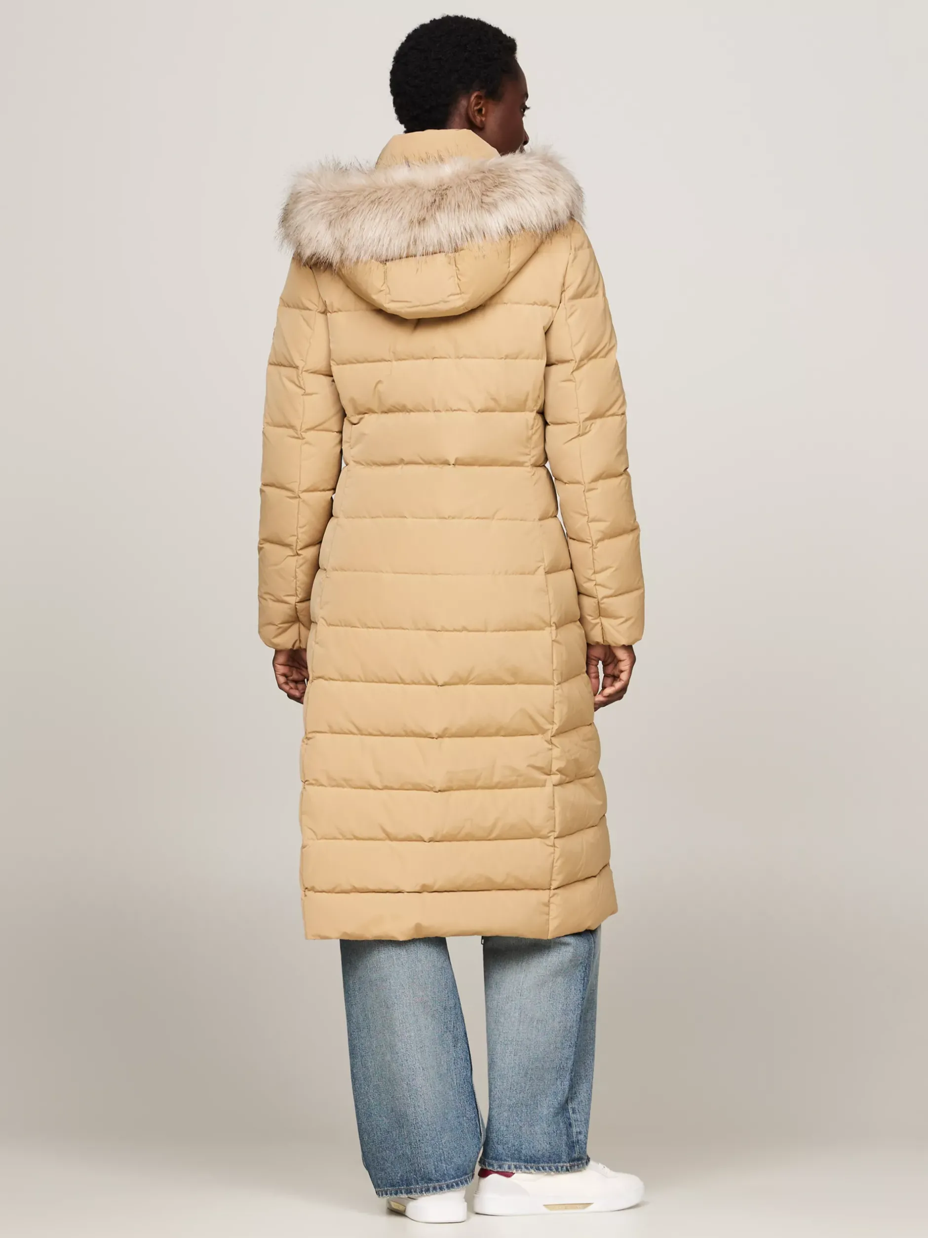 Kurtki & Płaszcze*Tommy Hilfiger Długi Puchowy Płaszcz Z Kapturem CLASSIC KHAKI