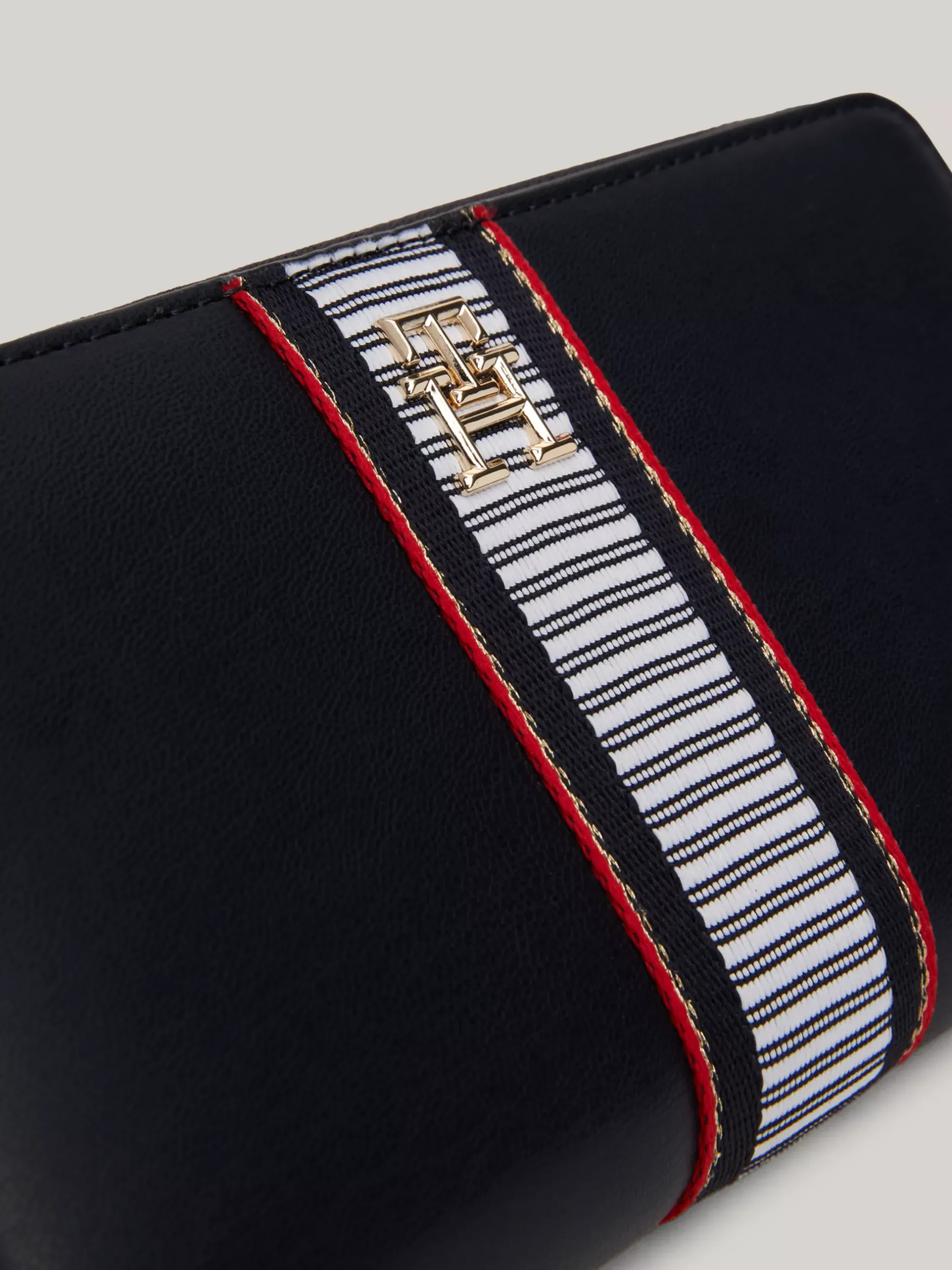 Portfele & Breloczki Do Kluczy*Tommy Hilfiger Duży Portfel Z Parcianymi Detalami SPACE BLUE