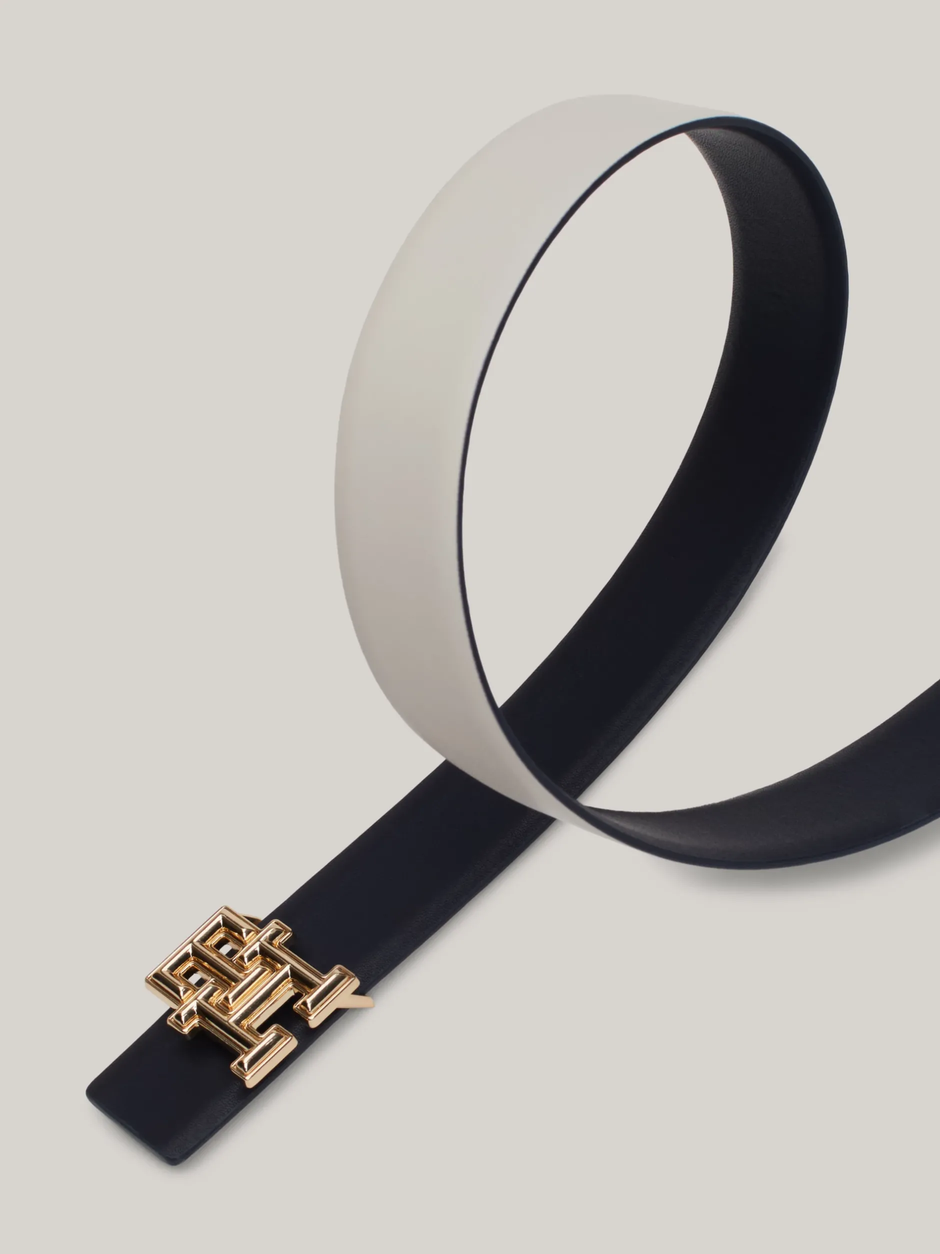 Paski*Tommy Hilfiger Dwustronny Skórzany Pasek Z Logo Hilfiger SPACE BLUE / ANCIENT WHITE