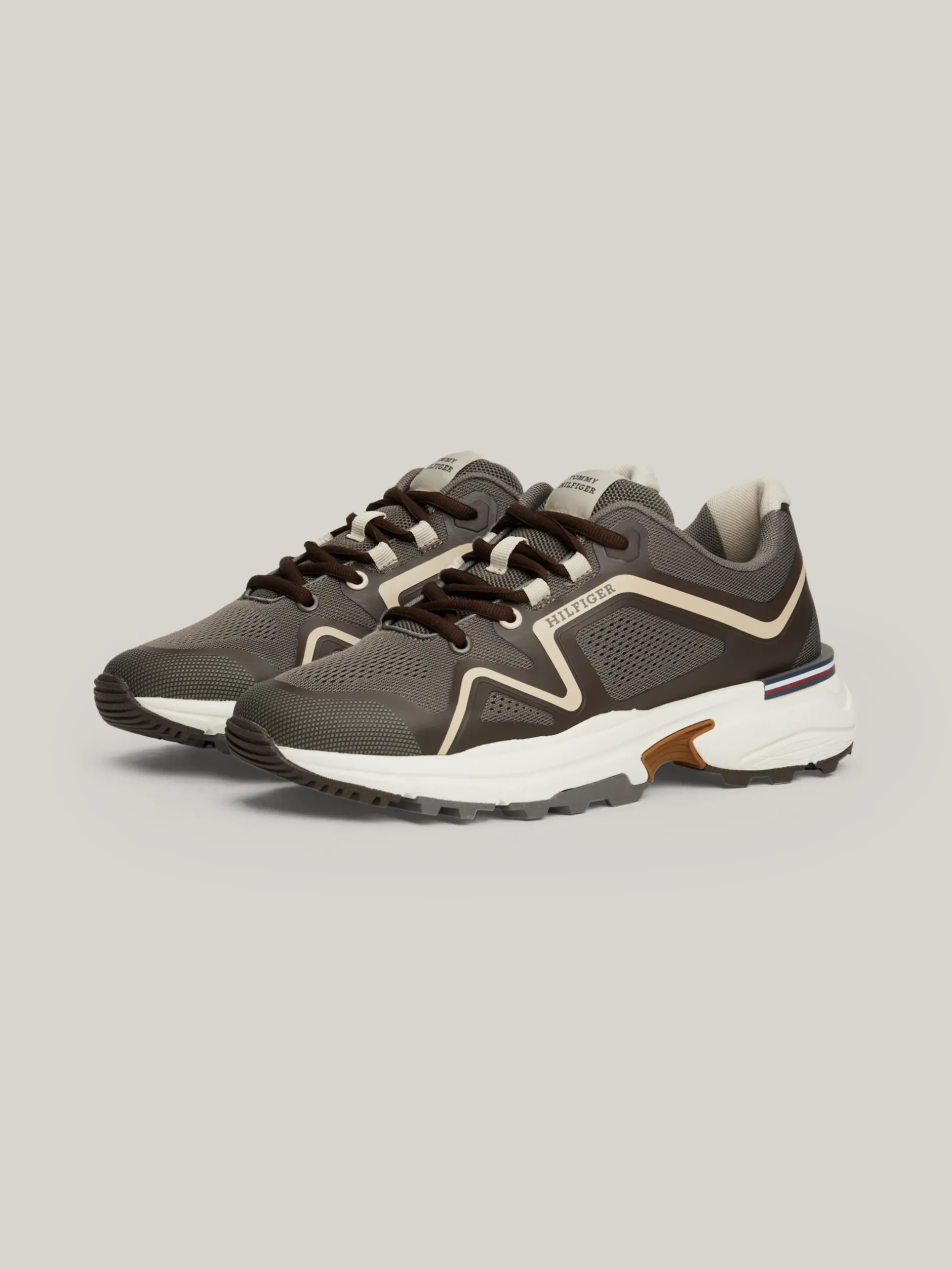 Sneakersy*Tommy Hilfiger Dzianinowe Buty Sportowe Z Podeszwą Vibram Z Protektorem SHADY STONE
