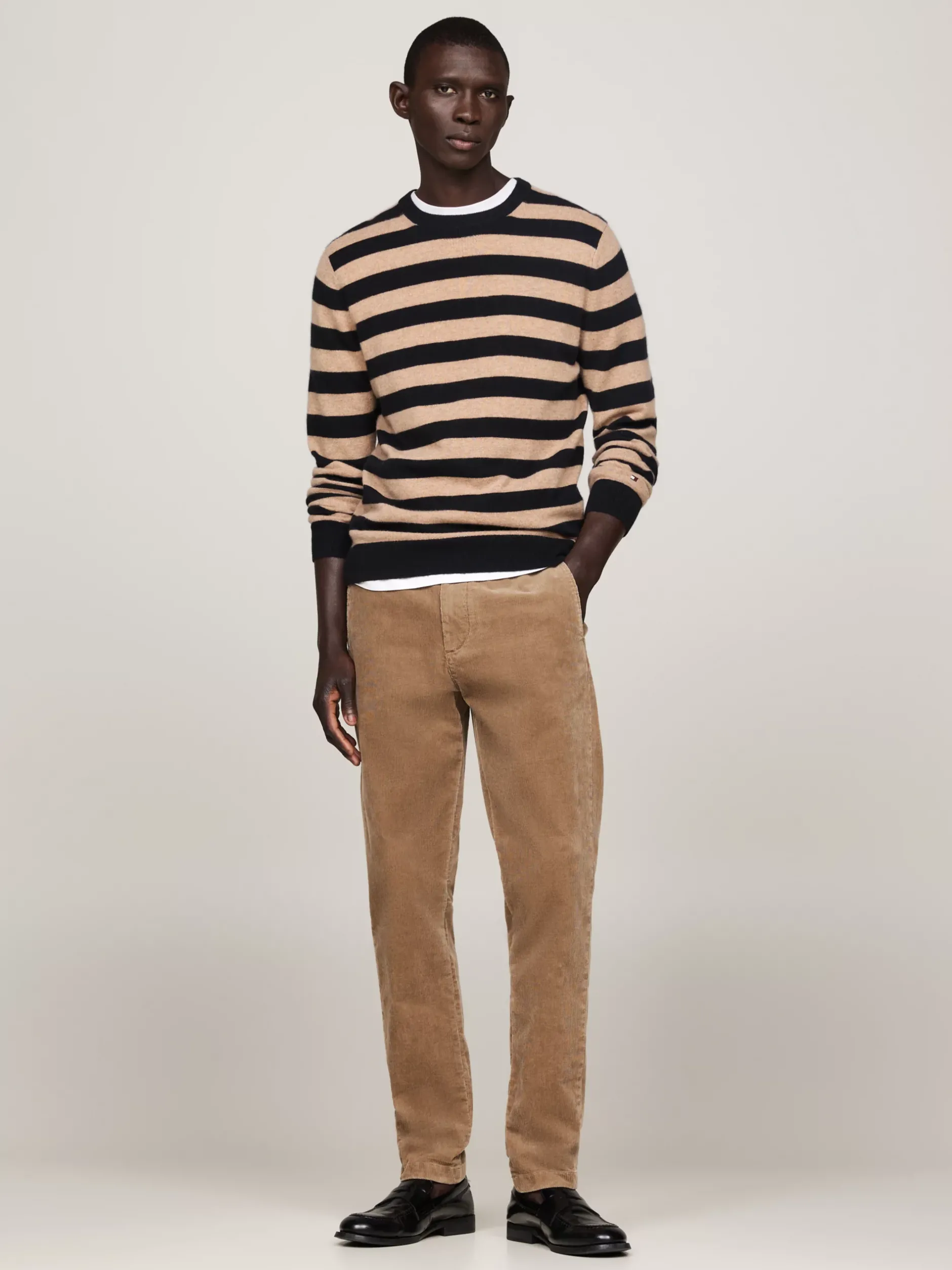 Swetry Z Okrągłym Dekoltem|Swetry*Tommy Hilfiger Elegancki, Luźny Sweter Z Kaszmiru BLACK/CAMEL