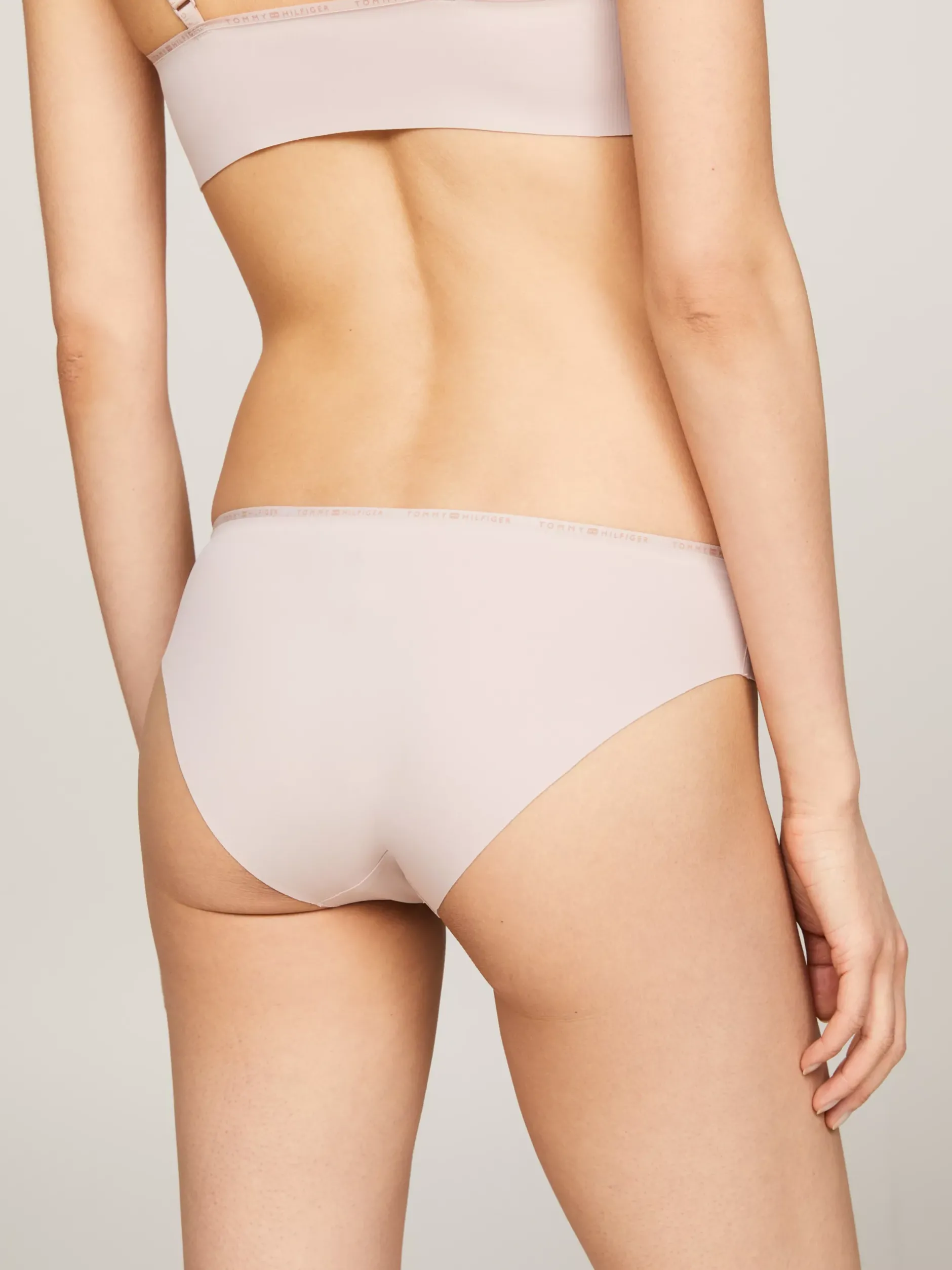 Figi|Bielizna*Tommy Hilfiger Figi Z Logo W Kolorze Tła BALANCED BEIGE