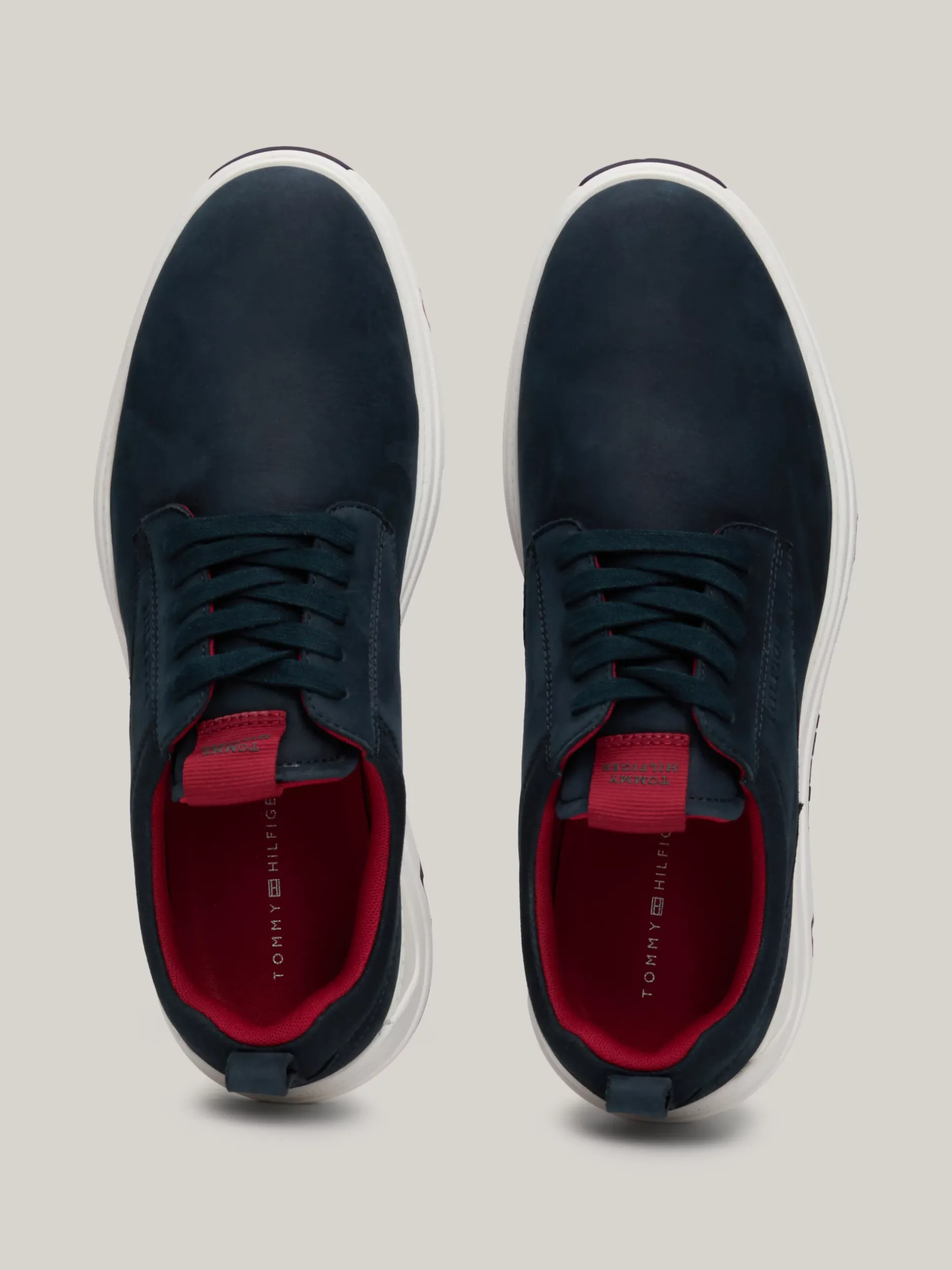 Buty Casual*Tommy Hilfiger Hybrydowe Buty Z Nubuku Z Płytkim Protektorem DESERT SKY
