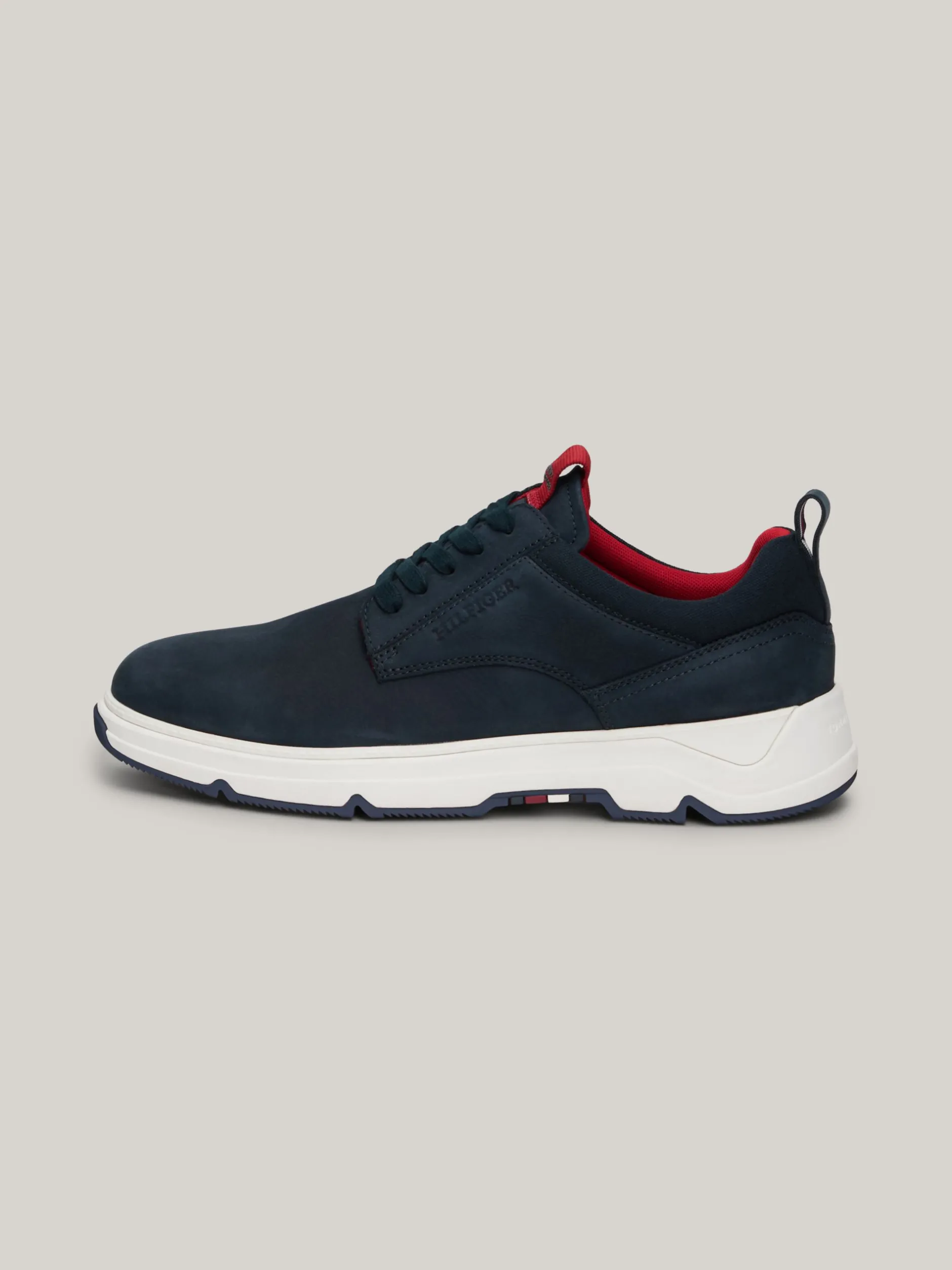 Buty Casual*Tommy Hilfiger Hybrydowe Buty Z Nubuku Z Płytkim Protektorem DESERT SKY