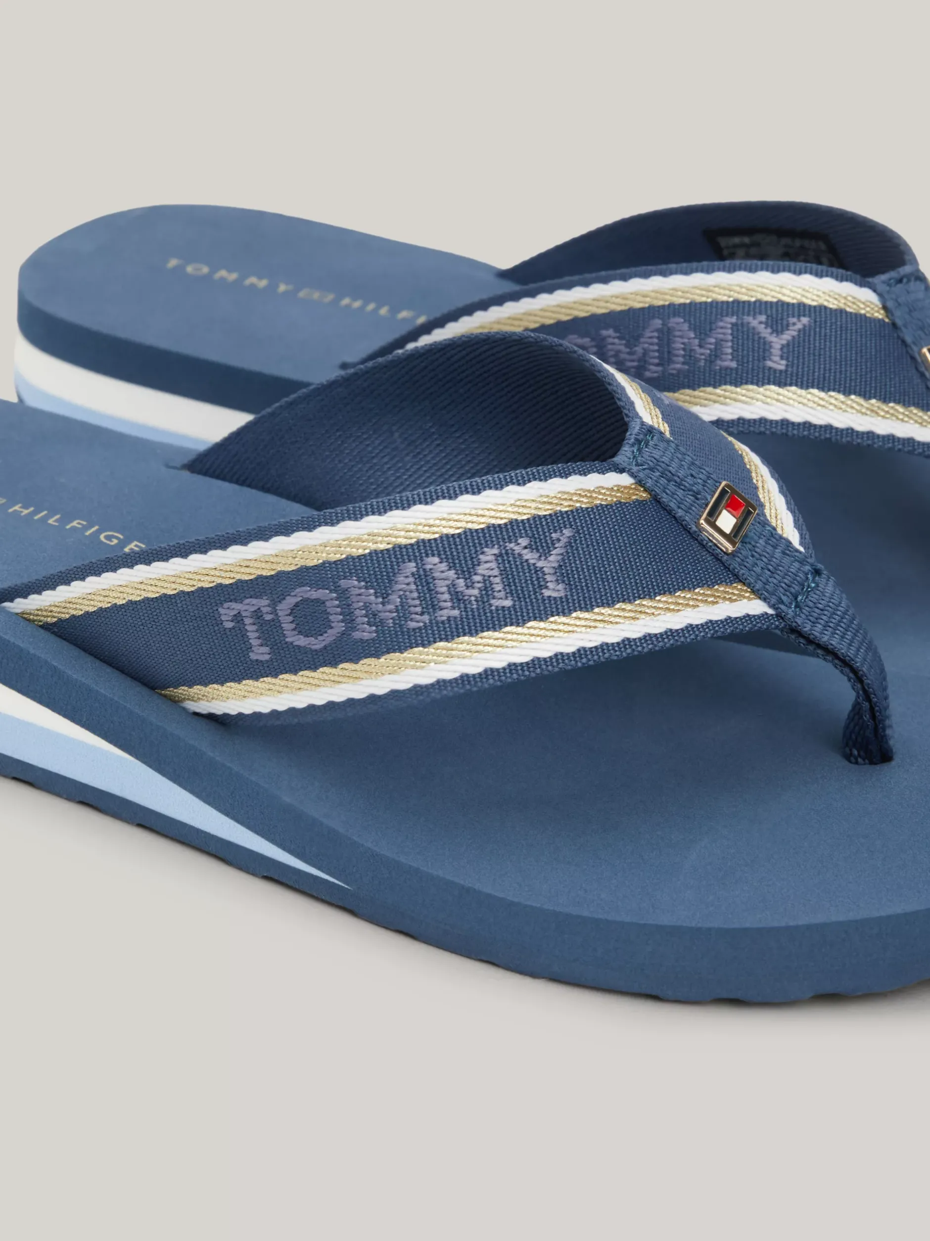 Sandały*Tommy Hilfiger Japonki Z Parcianymi Paskami I Logo FOSSIL BLUE