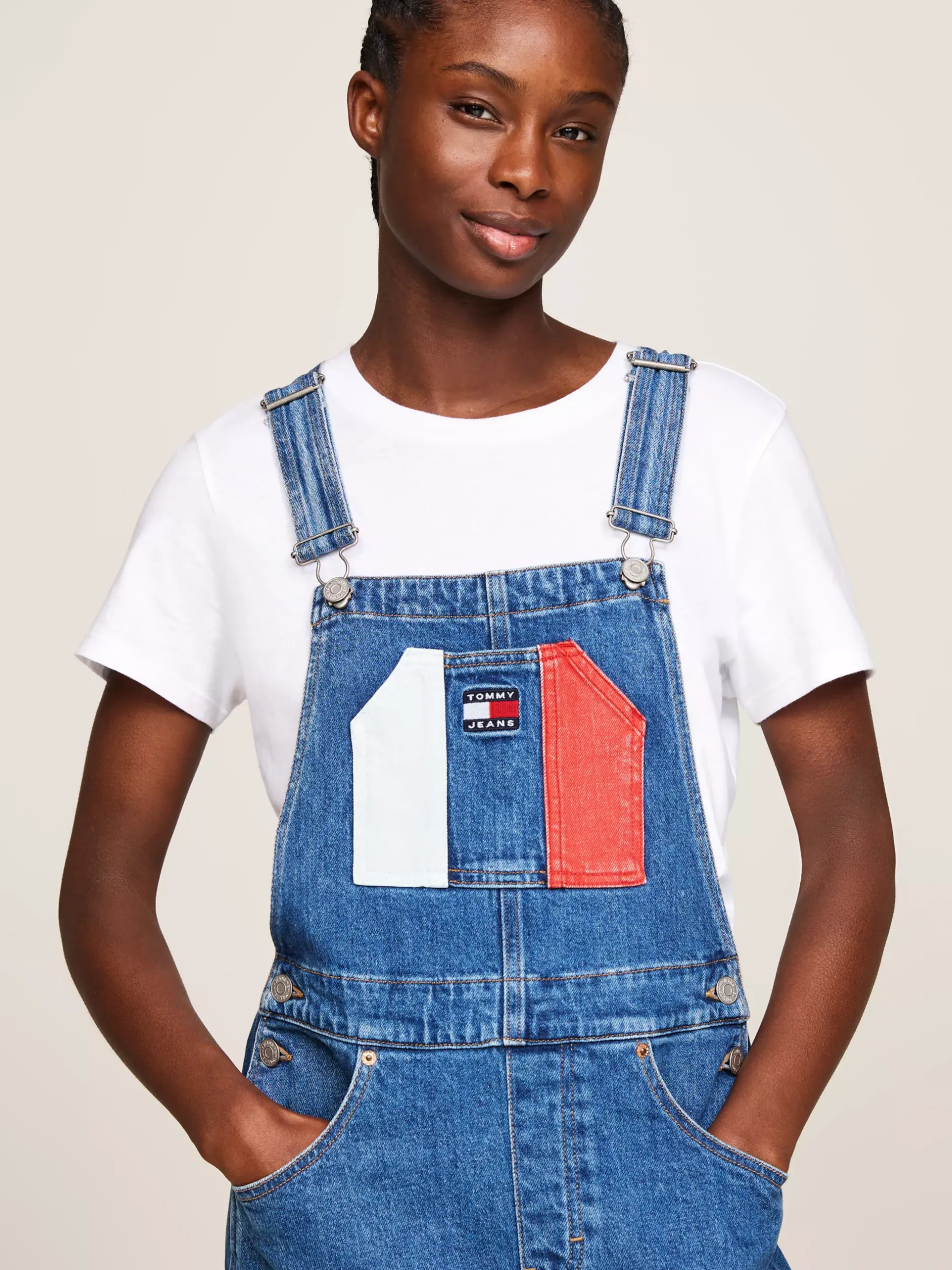 Sukienki*Tommy Hilfiger Jeansowa Sukienka Ogrodniczka O Długości Midi DENIM MEDIUM