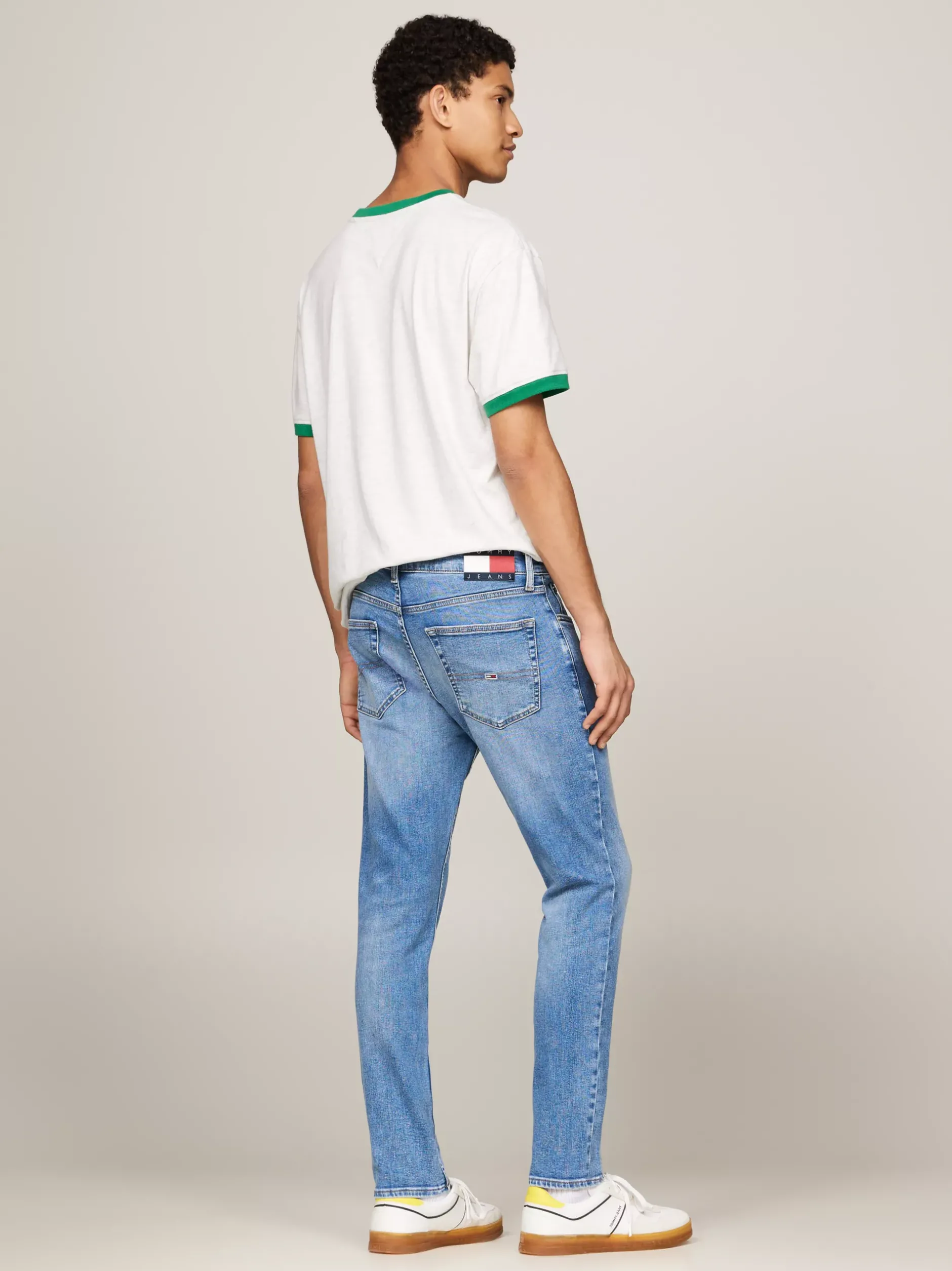 Jeansy*Tommy Hilfiger Jeansy Austin O Wąskim Kroju DENIM MEDIUM