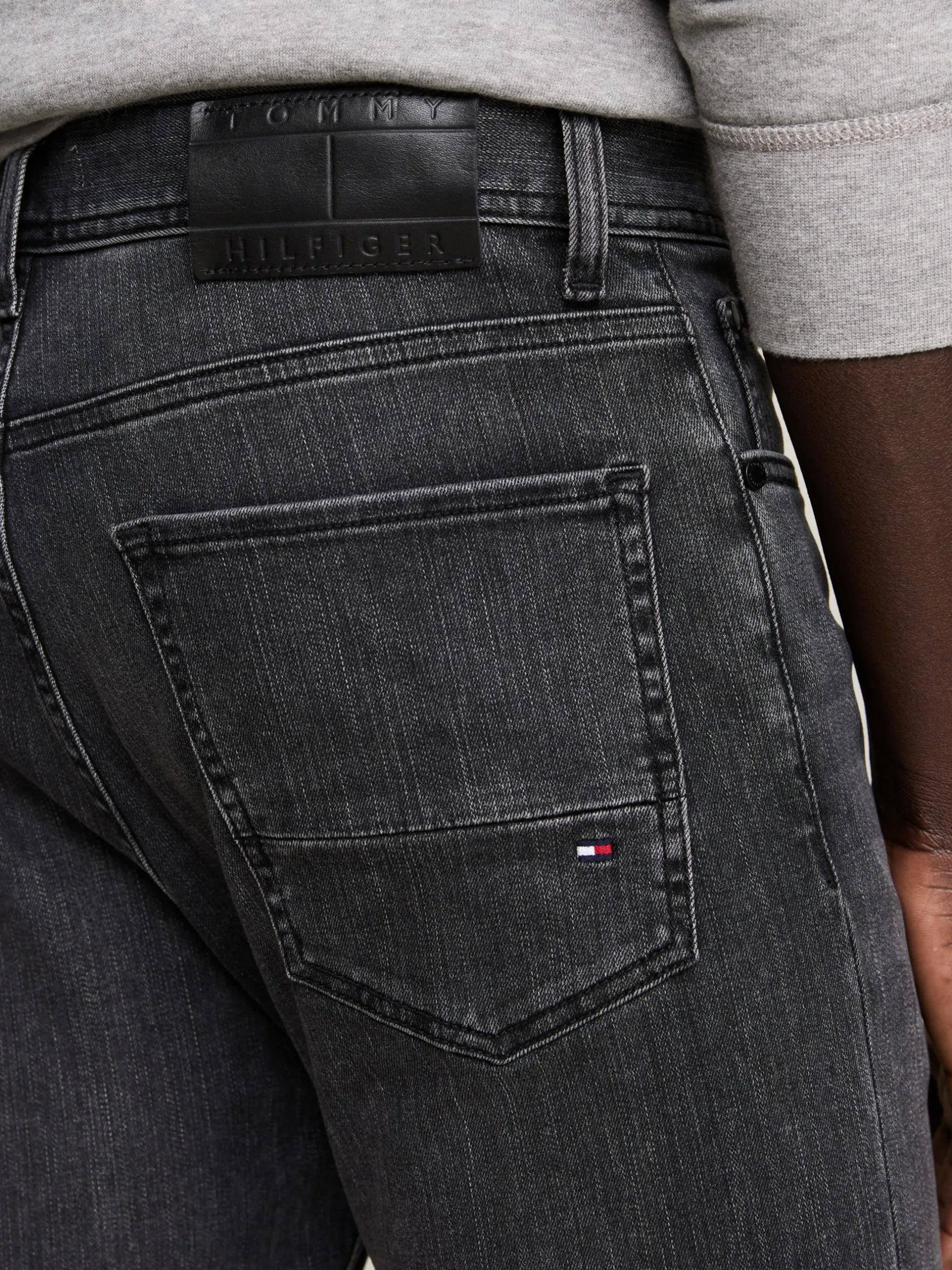 Jeansy*Tommy Hilfiger Jeansy Bleecker Z Efektem Wyblaknięcia STONE GREY