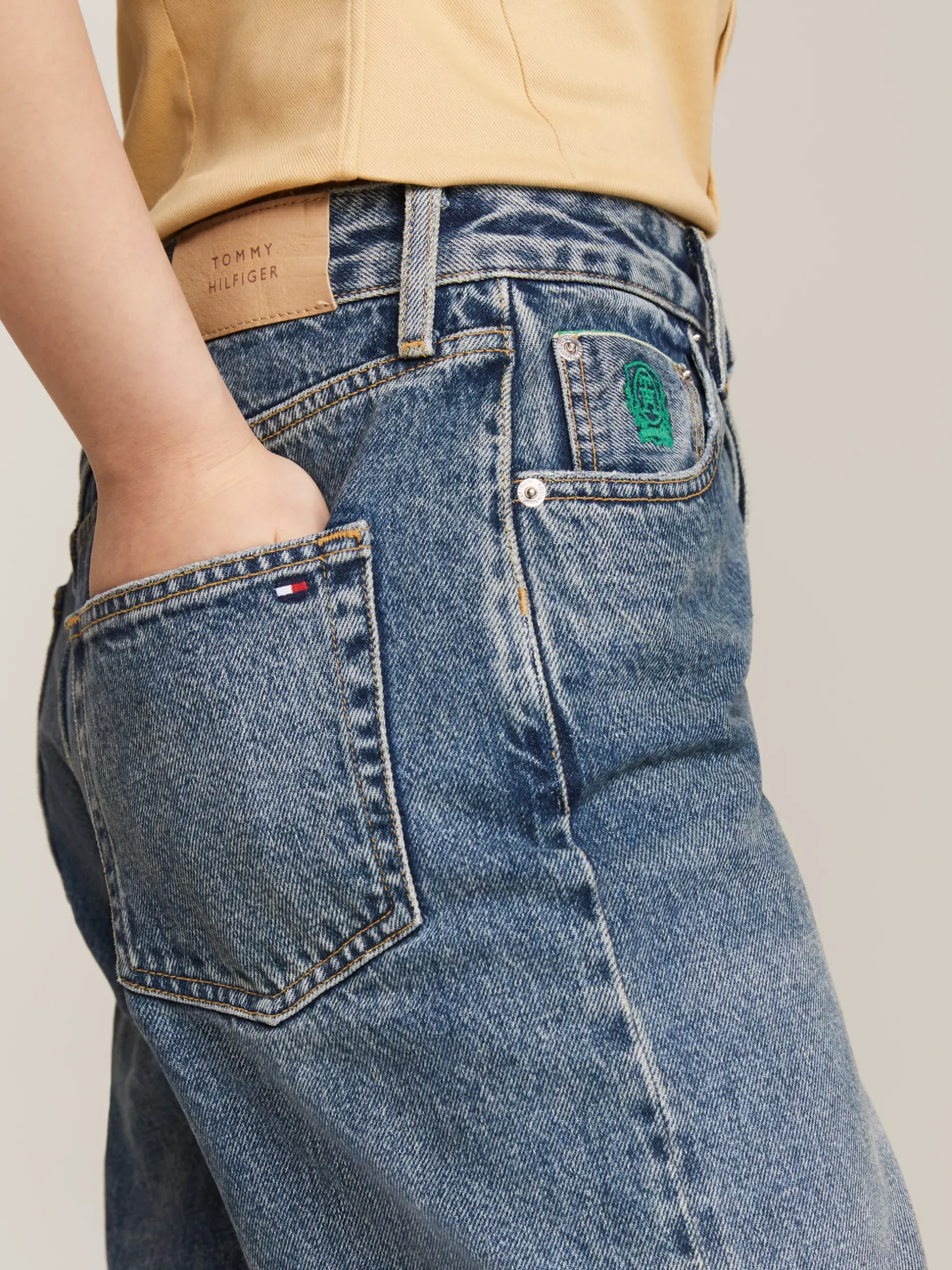 Jeansy*Tommy Hilfiger Jeansy O Luźnym Kroju Ze średnim Stanem I Prostymi Nogawkami KENT