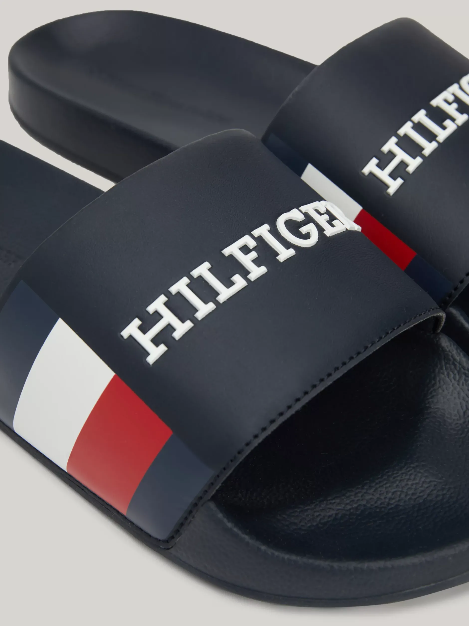 Sandały I Japonki*Tommy Hilfiger Klapki Basenowe Z Paskiem Z Logo DESERT SKY