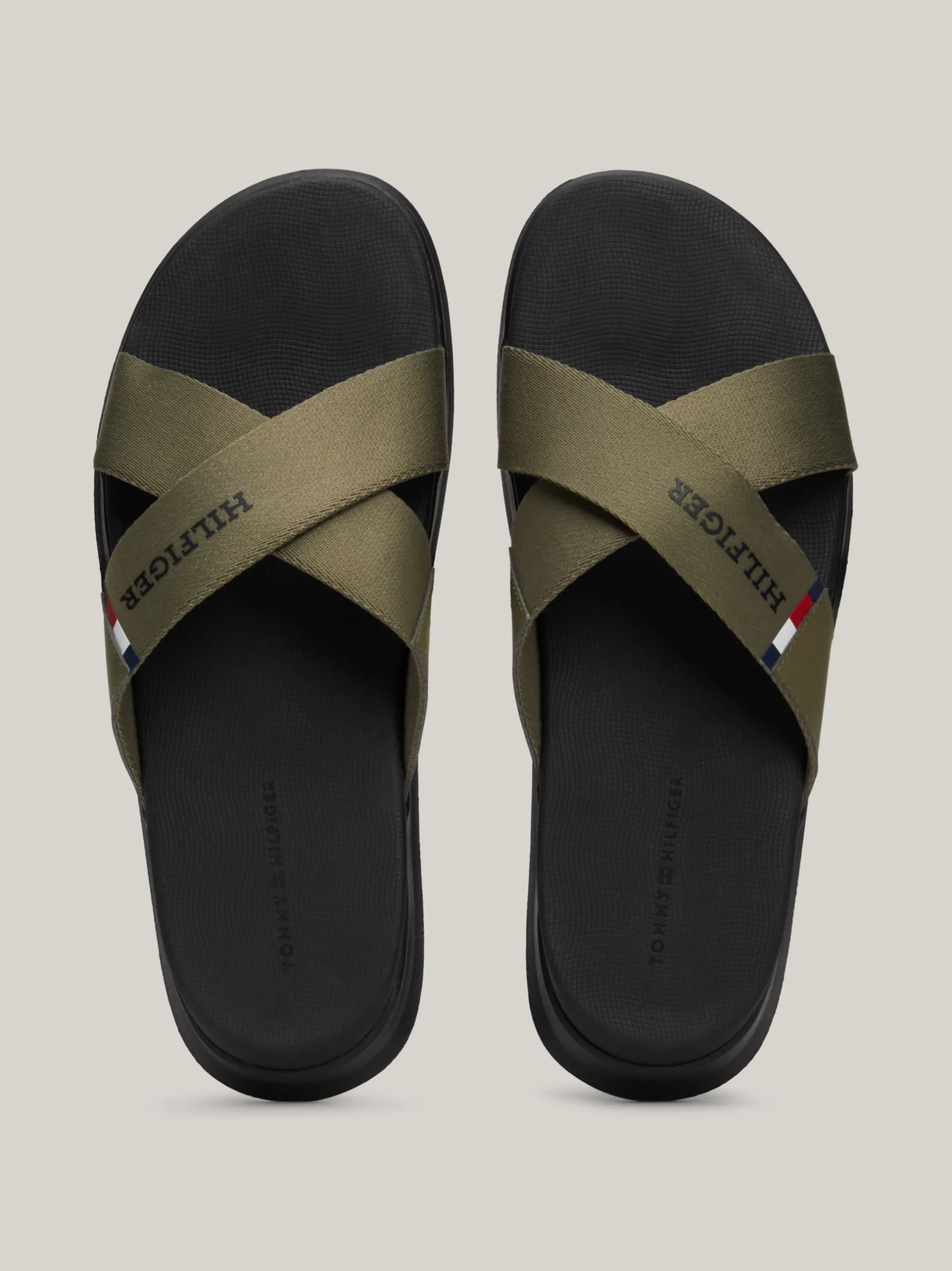 Sandały I Japonki*Tommy Hilfiger Klapki Plażowe Z Paskami Na Krzyż UTILITY OLIVE