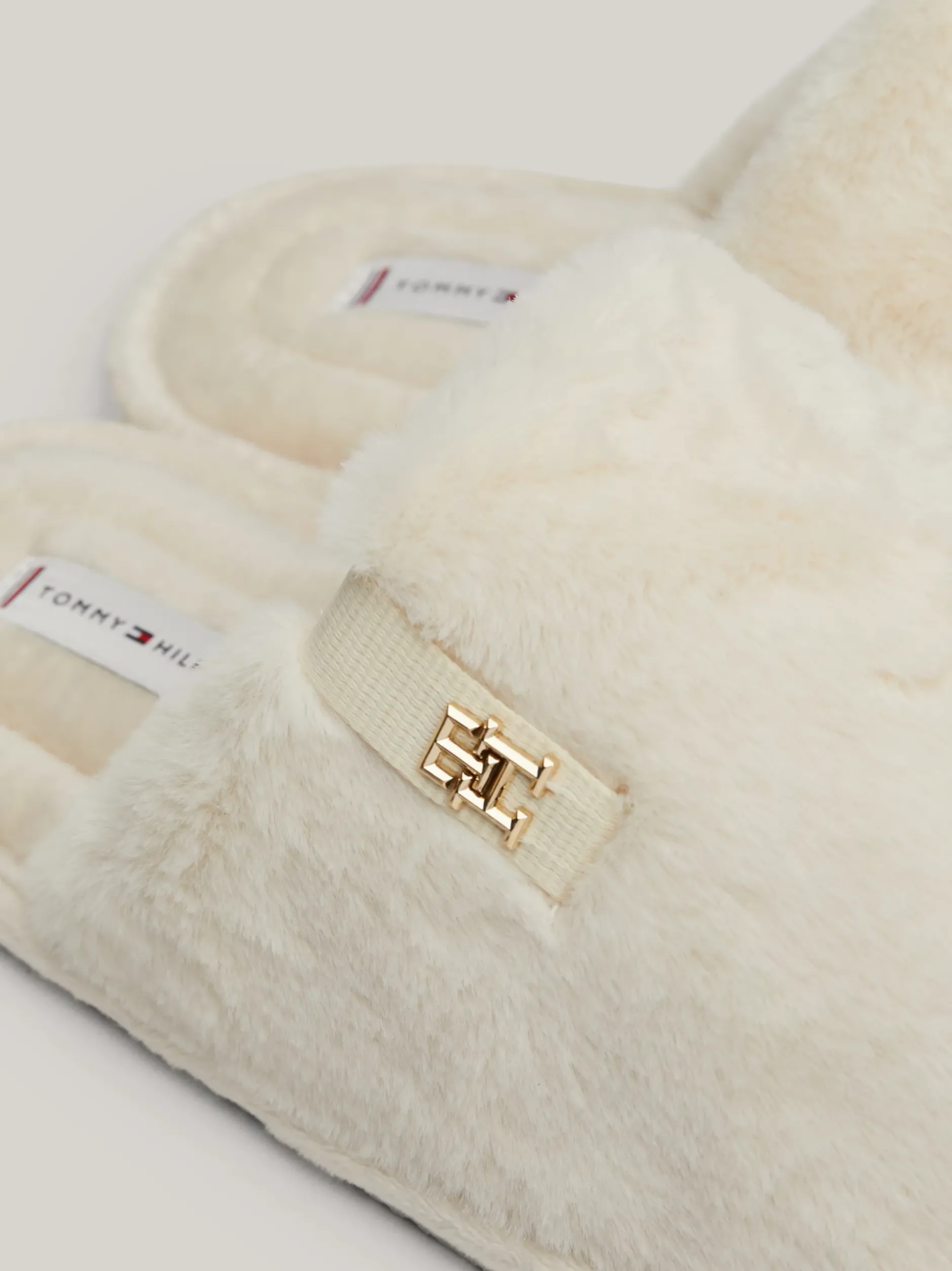 Płaskie Buty*Tommy Hilfiger Klapki Z Dzianiny Z Plakietką Z Monogramem TH ANCIENT WHITE
