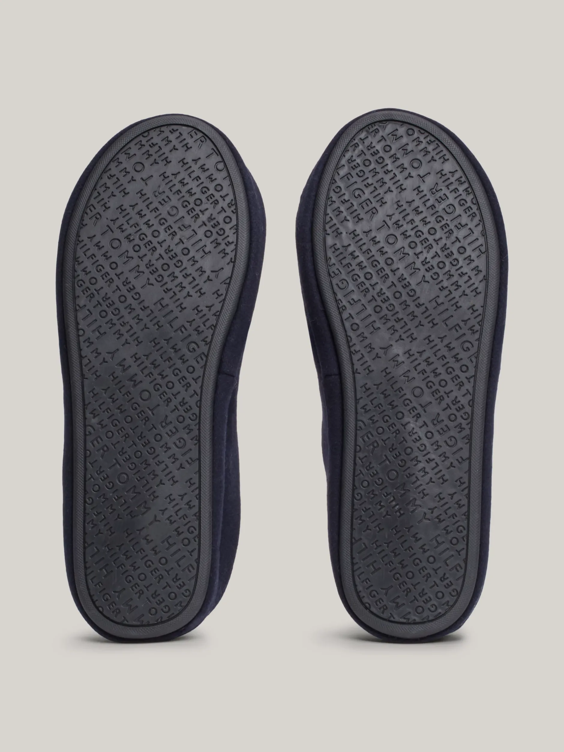 Buty Casual*Tommy Hilfiger Klapki Z Wyhaftowaną Flagą DESERT SKY