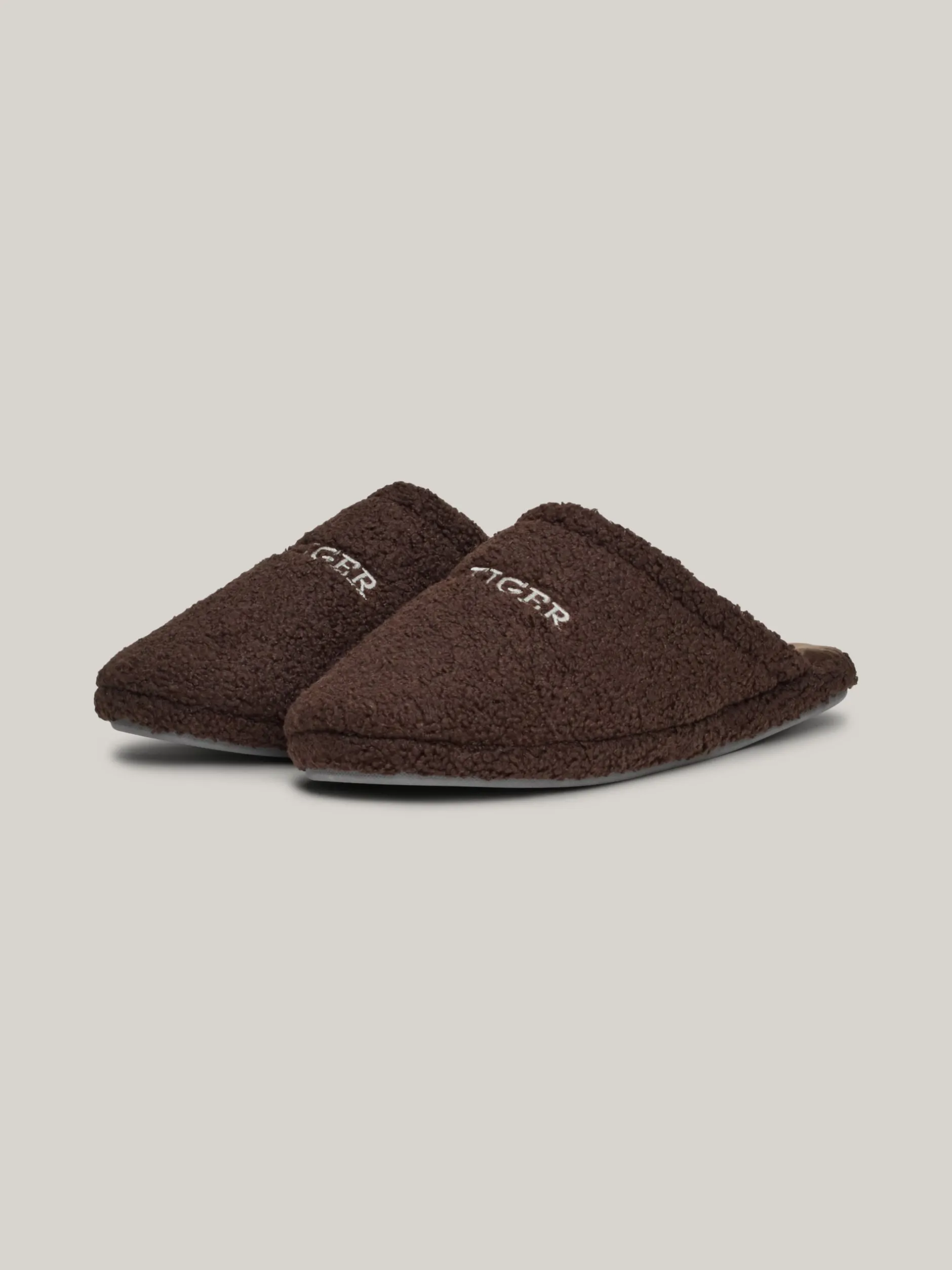 Buty Casual*Tommy Hilfiger Klapki Z Wyhaftowanym Logo DARK COFFEE