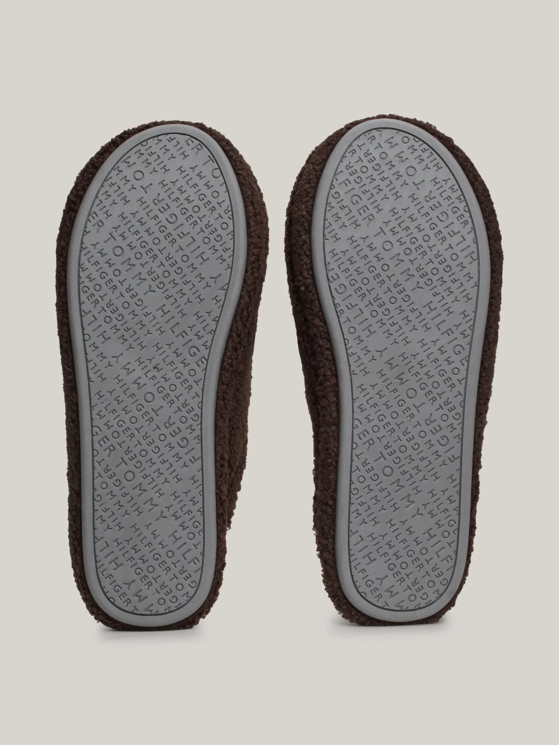 Buty Casual*Tommy Hilfiger Klapki Z Wyhaftowanym Logo DARK COFFEE