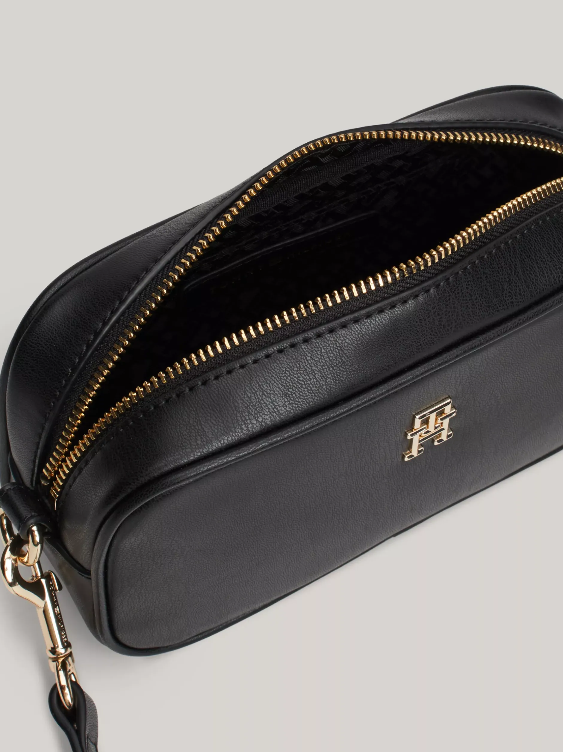 Torebki Na Pasku*Tommy Hilfiger Kompaktowa Torebka Z Monogramem TH BLACK
