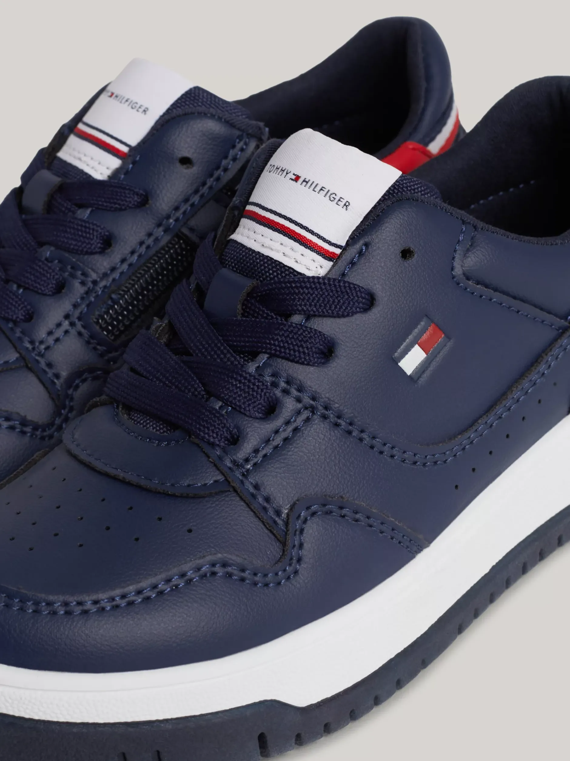 Obuwie I Akcesoria|Obuwie I Akcesoria*Tommy Hilfiger Kontrastowe Buty Na Grubej Podeszwie BLUE