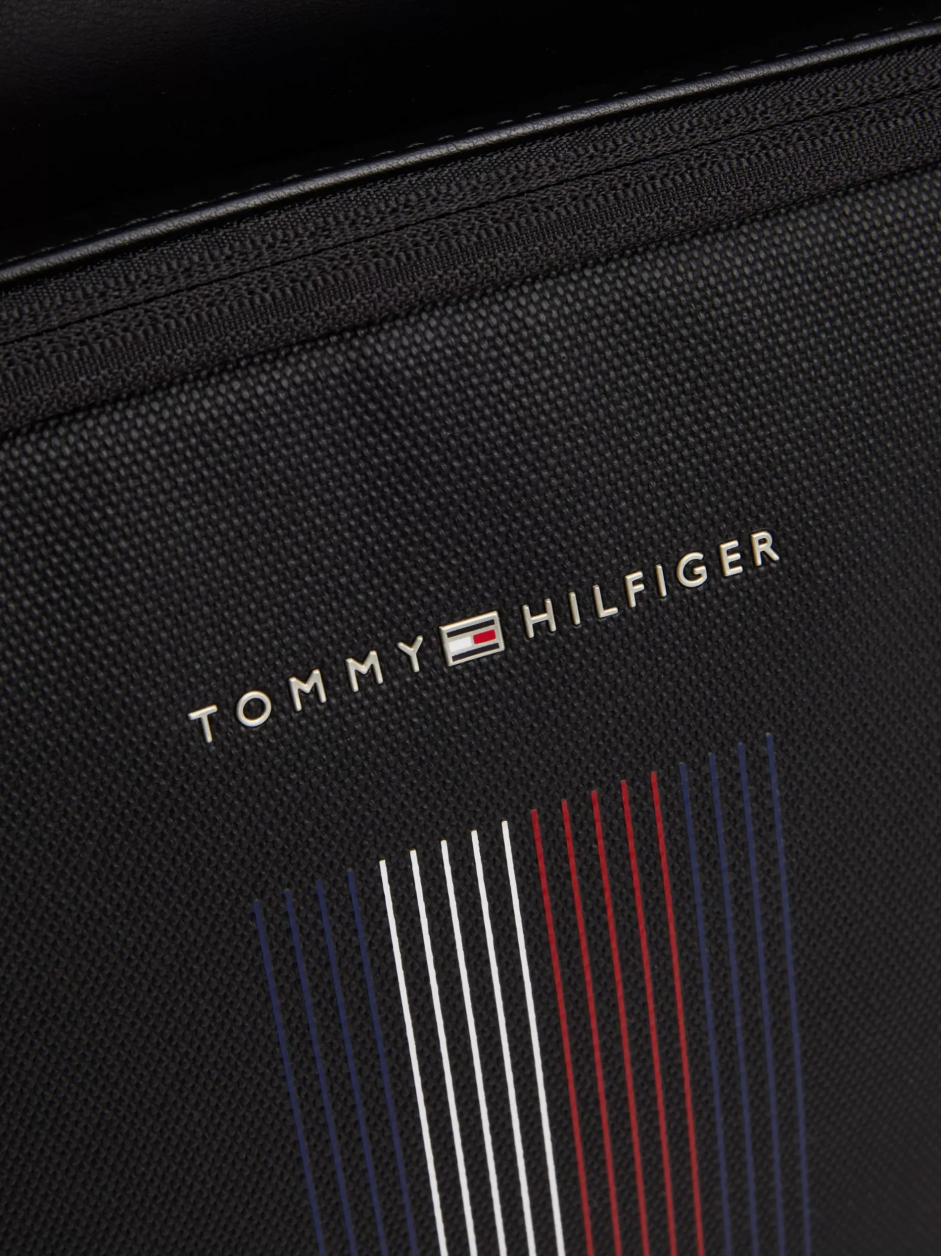 Plecaki*Tommy Hilfiger Kopułowy Plecak Z Metalowym Logo BLACK