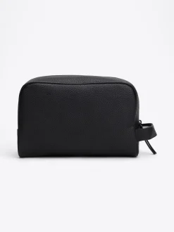 Kosmetyczki*Tommy Hilfiger Kosmetyczka Z Kolekcji Essential BLACK