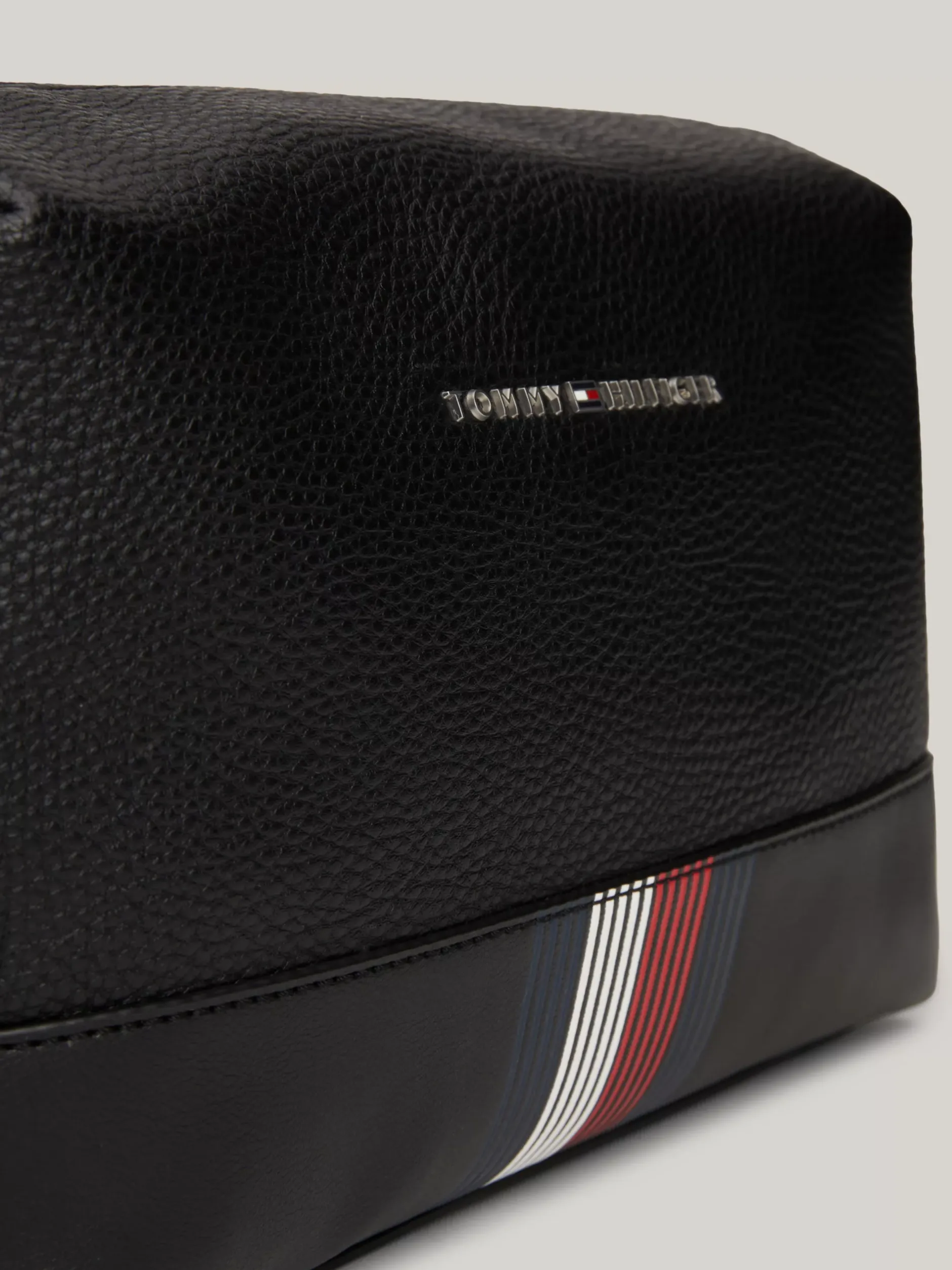 Kosmetyczki*Tommy Hilfiger Kosmetyczka Z Metalowym Logo BLACK