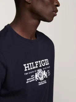 T-Shirty*Tommy Hilfiger Koszulka Z Haftowanym Emblematem DESERT SKY