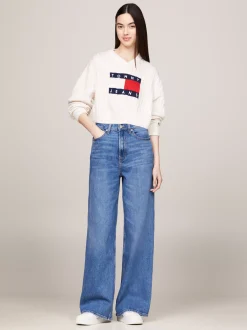 Swetry|Dzianina*Tommy Hilfiger Krótki Sweter Z Dekoltem W Szpic I Flagą Tommy ANCIENT WHITE