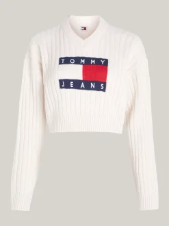 Swetry|Dzianina*Tommy Hilfiger Krótki Sweter Z Dekoltem W Szpic I Flagą Tommy ANCIENT WHITE