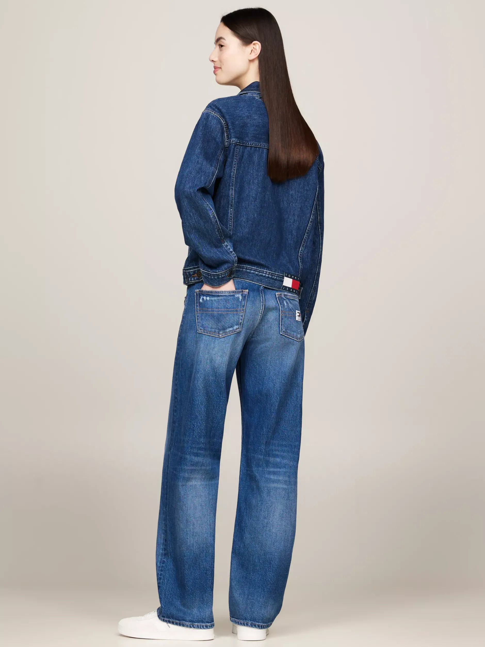 Kurtki & Płaszcze*Tommy Hilfiger Kurtka Jeansowa Trucker O Kroju Mom Fit DENIM DARK