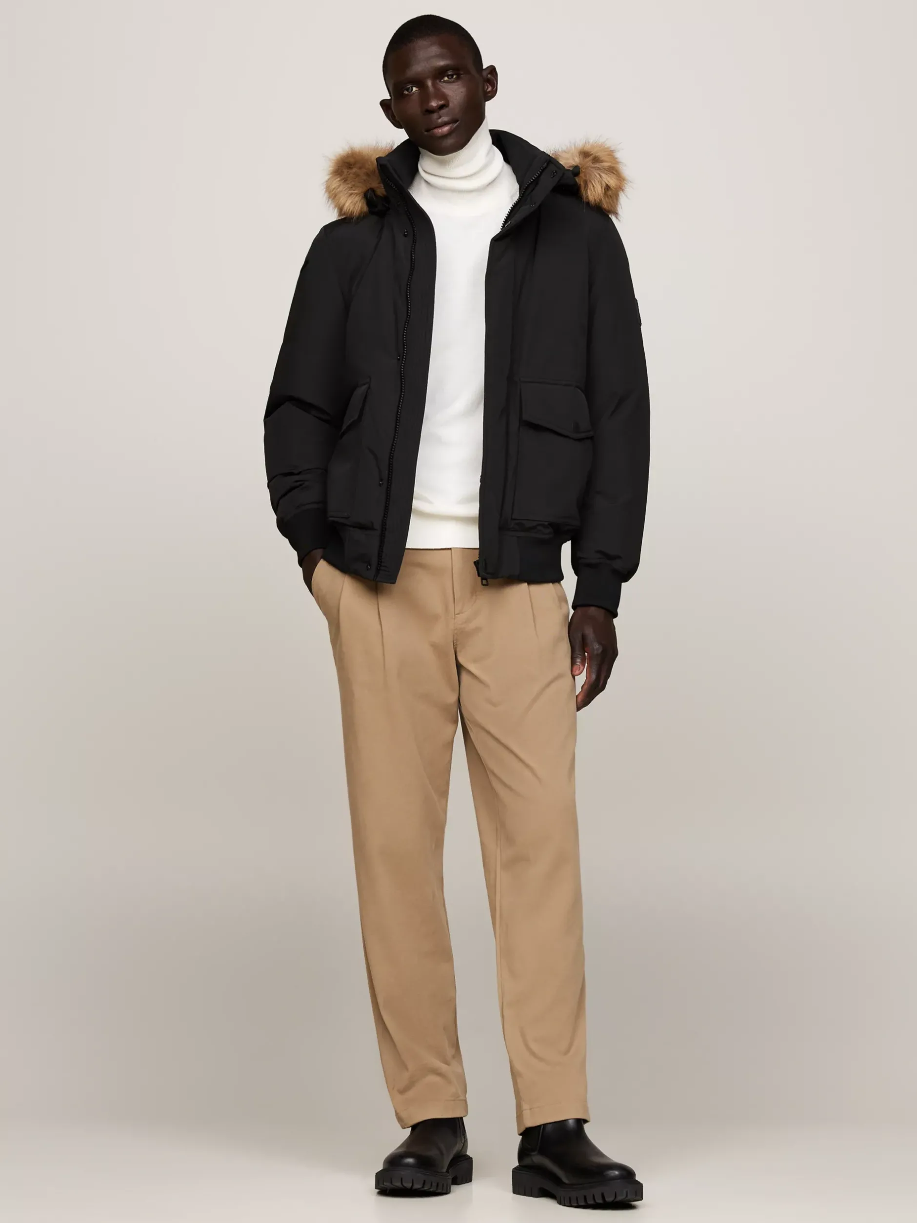 Kurtki & Płaszcze*Tommy Hilfiger Kurtka Puchowa Bomber Rockie Ze Sztucznym Futrem BLACK